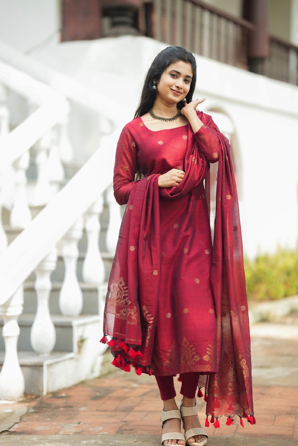Mandakini-maroon
