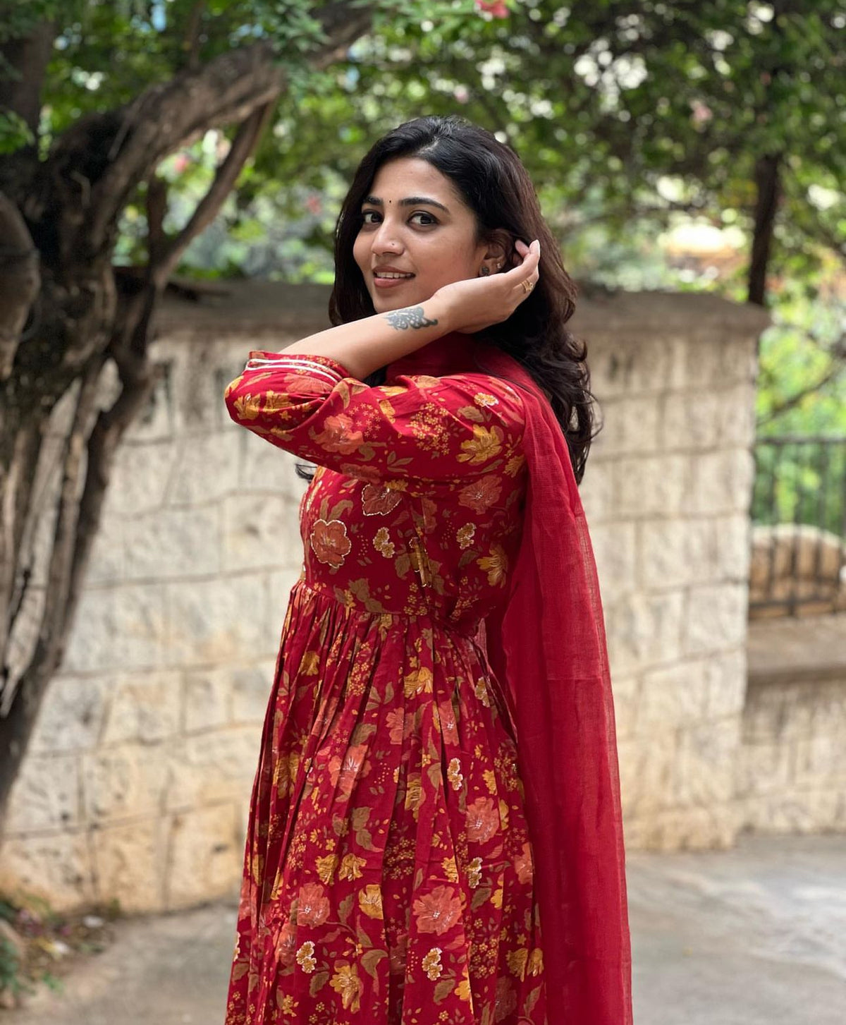 Kanmani red floral mul cotton kurta set