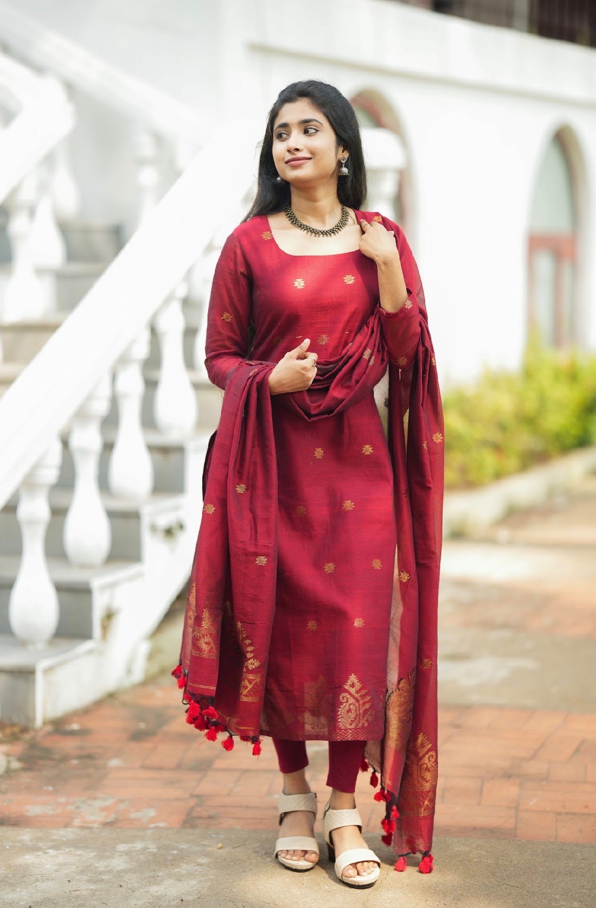 Mandakini-maroon