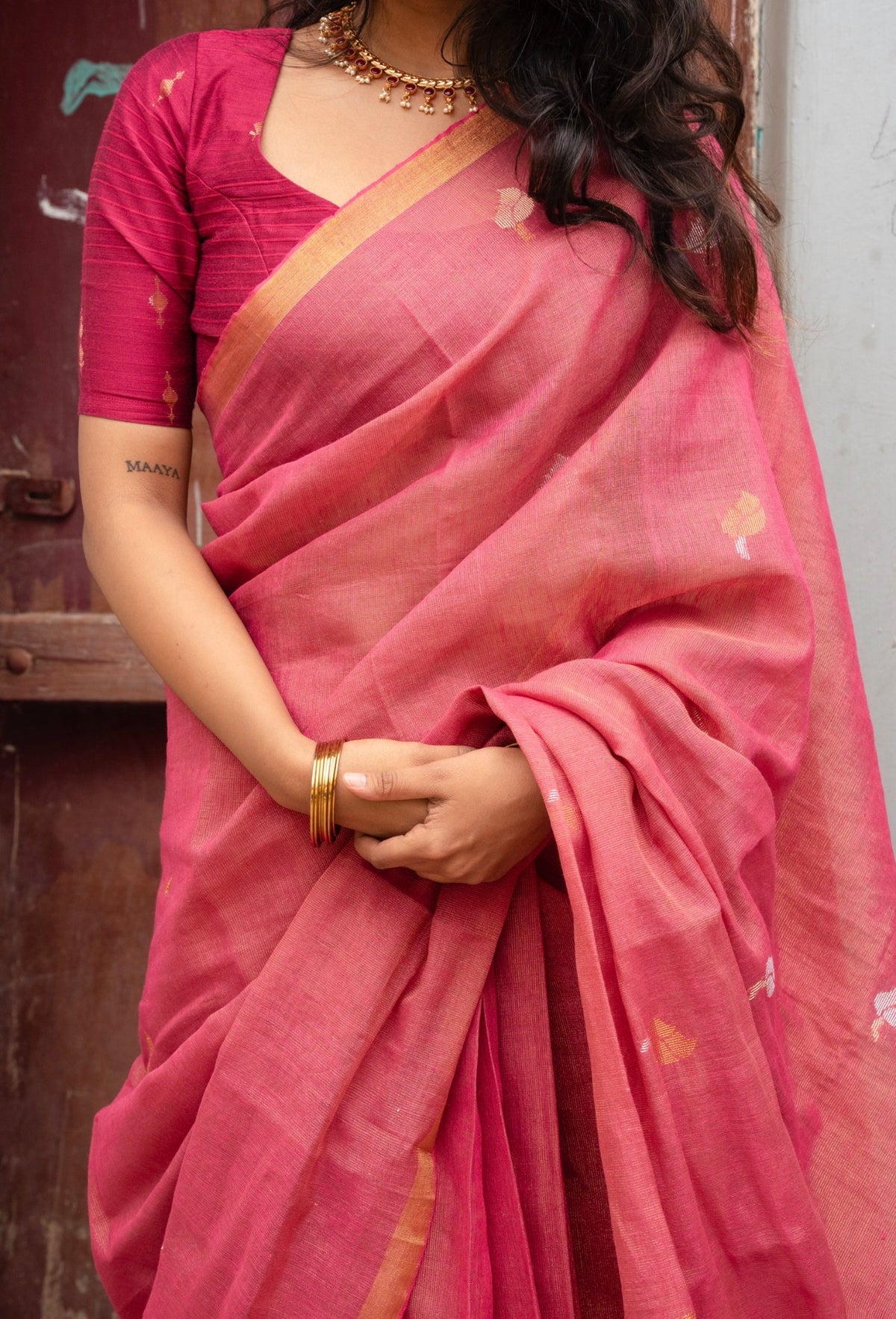 Kannagi-Linen tissue saree-Lotus