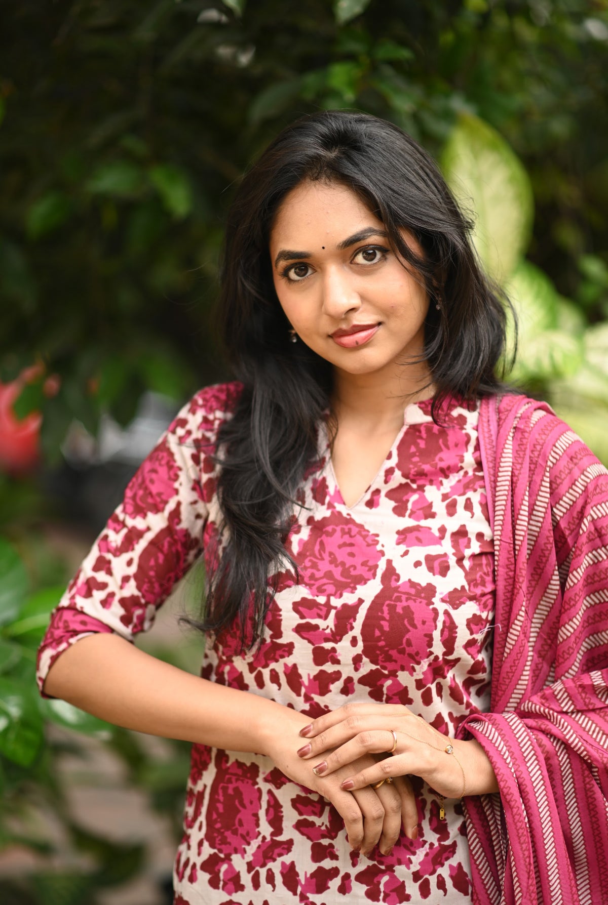 Kanaga – Rani Pink Organic Cotton Straight Suit Set