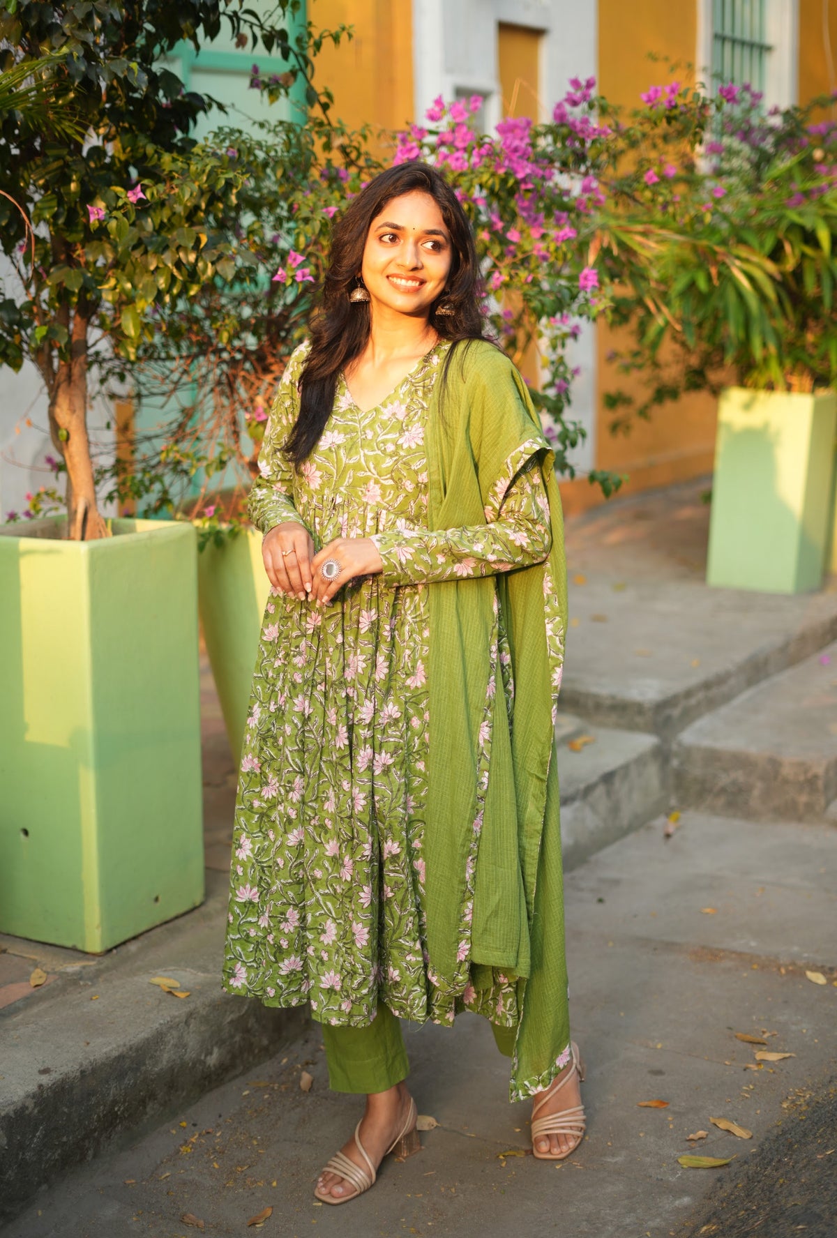 Yasmin – Handblock Print Mul Cotton Alia-Cut Suit Set