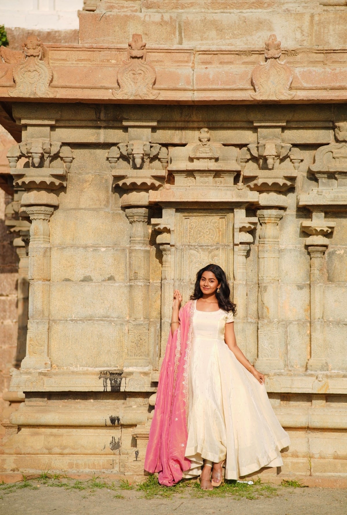 Reji – Cream Tissue Silk Anarkali with Onion Pink Dupatta
