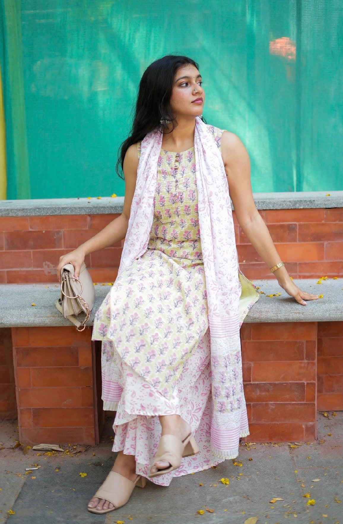 Akshaya-Lemon green (VC767)