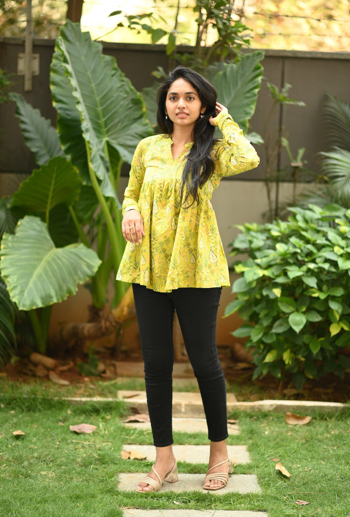 Shruthi-V