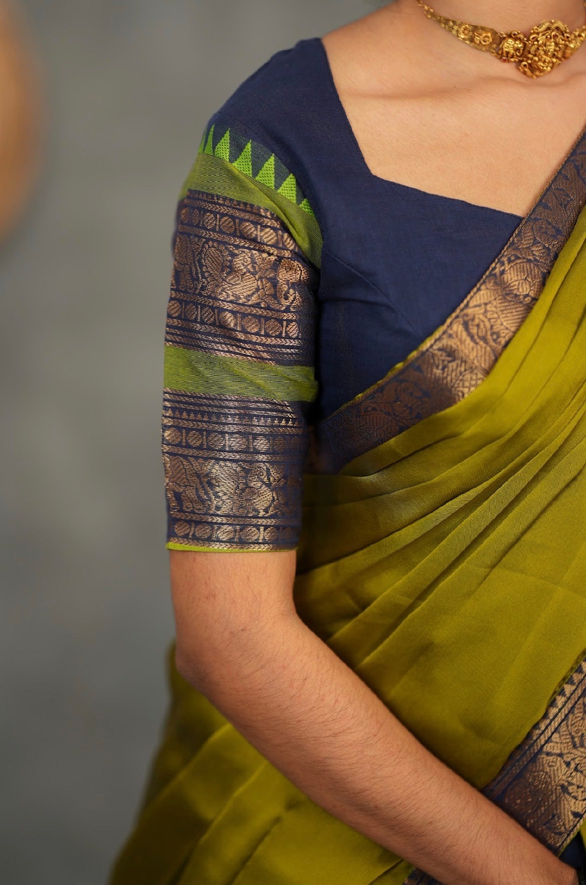 RANGANAYAKI-Blue with olive
