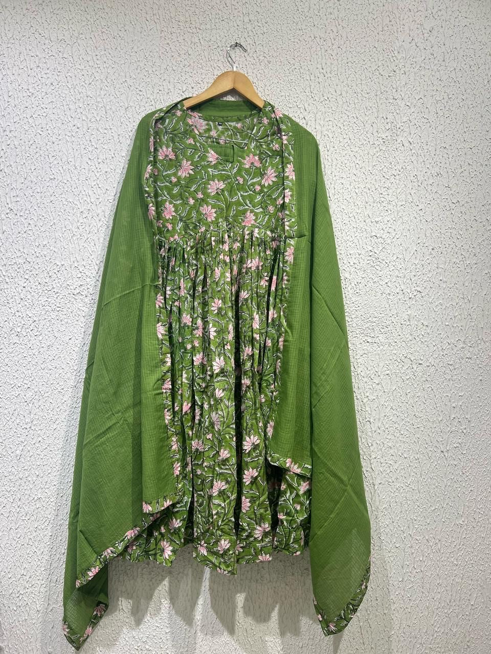 Yasmin – Handblock Print Mul Cotton Alia-Cut Suit Set