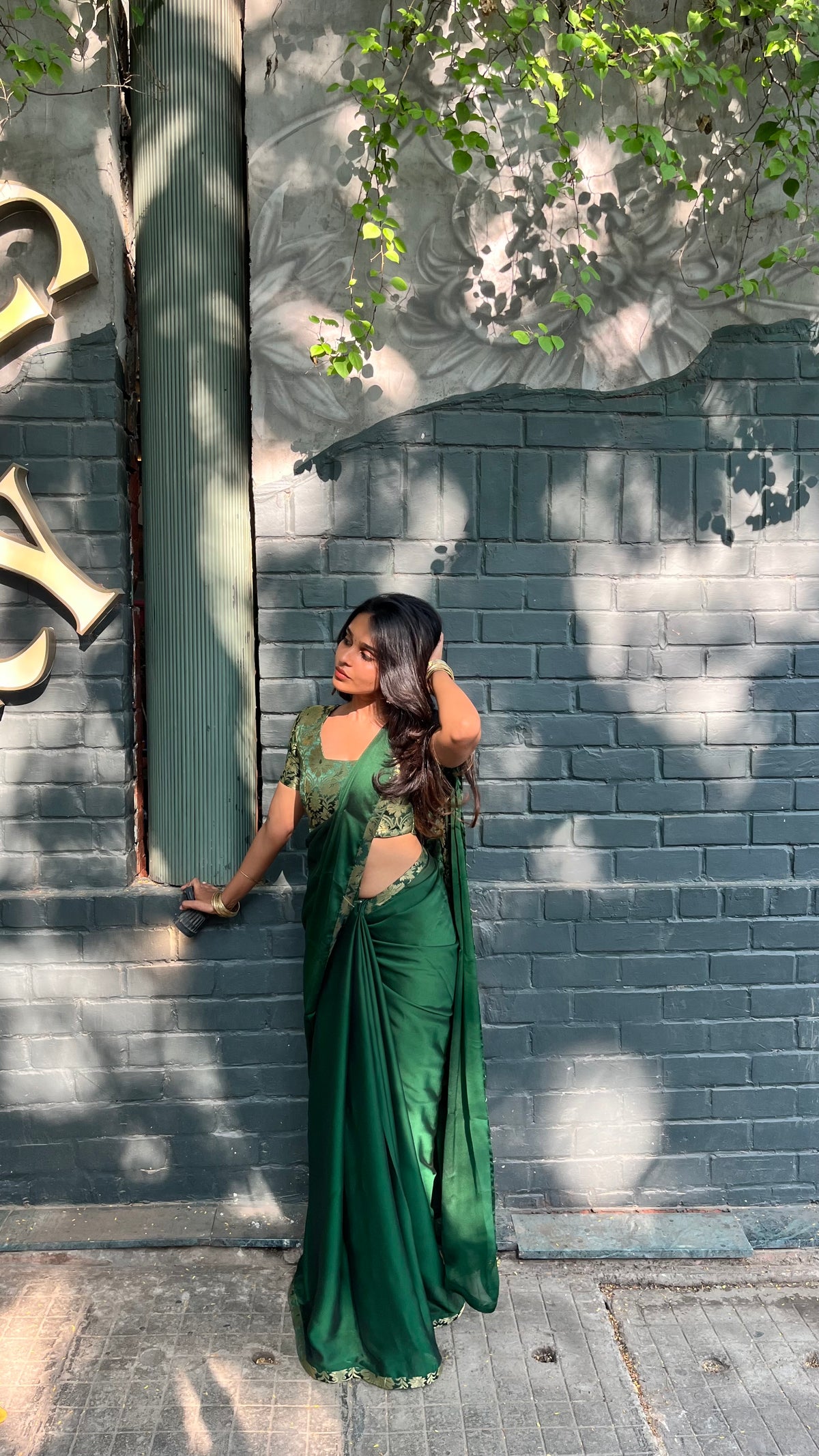 Gunghroo greens -Premium Banarasi brocade saree