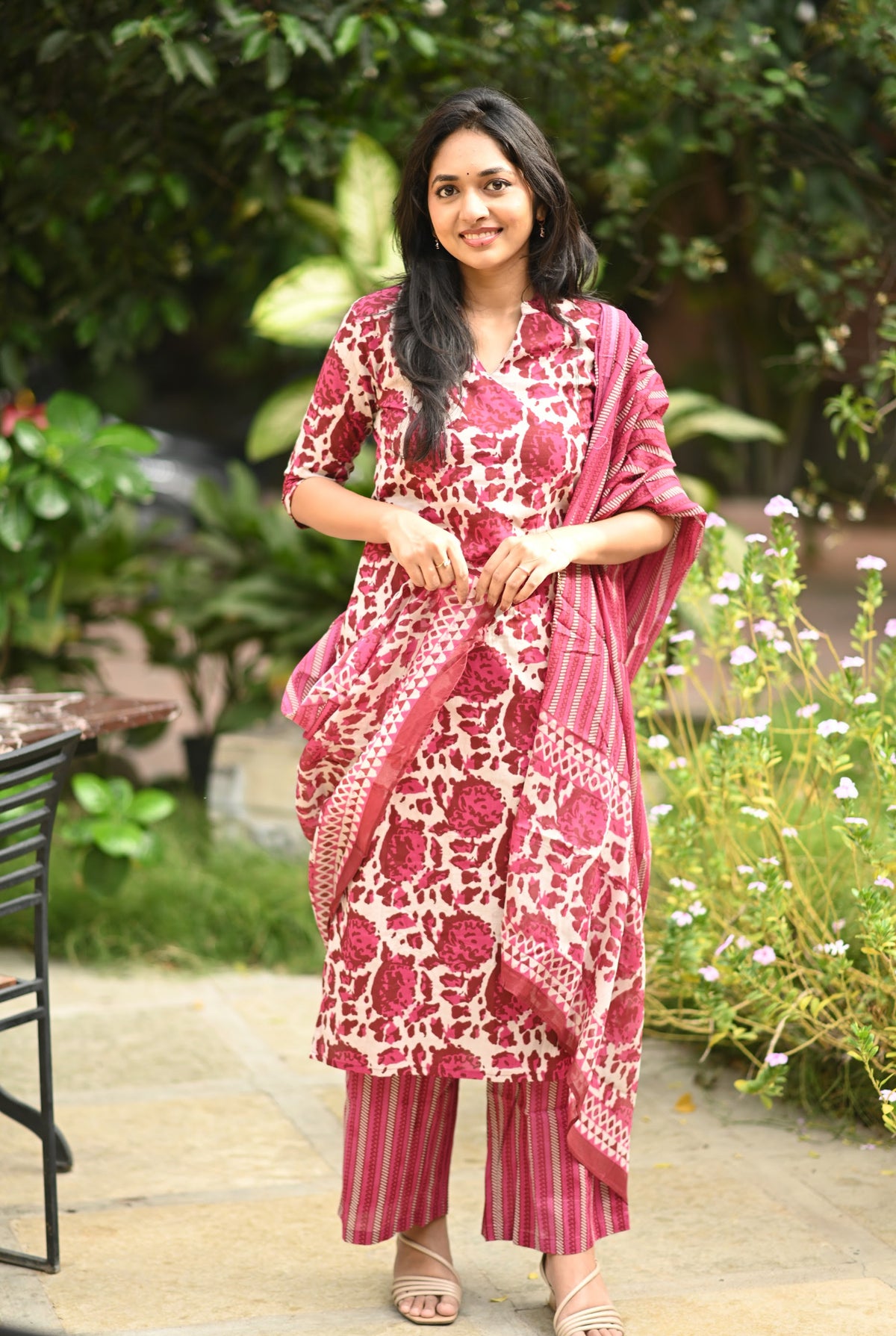 Kanaga – Rani Pink Organic Cotton Straight Suit Set