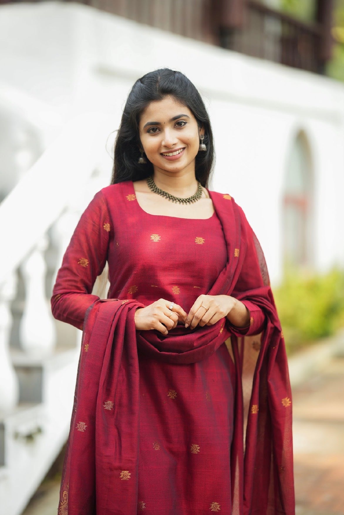 Mandakini-maroon