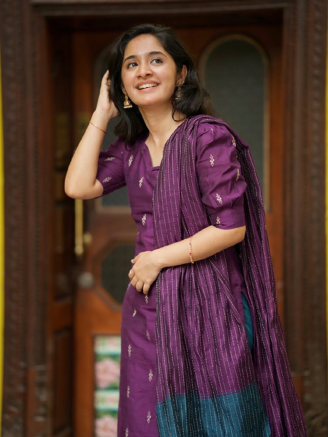 PRAGYA-Violet