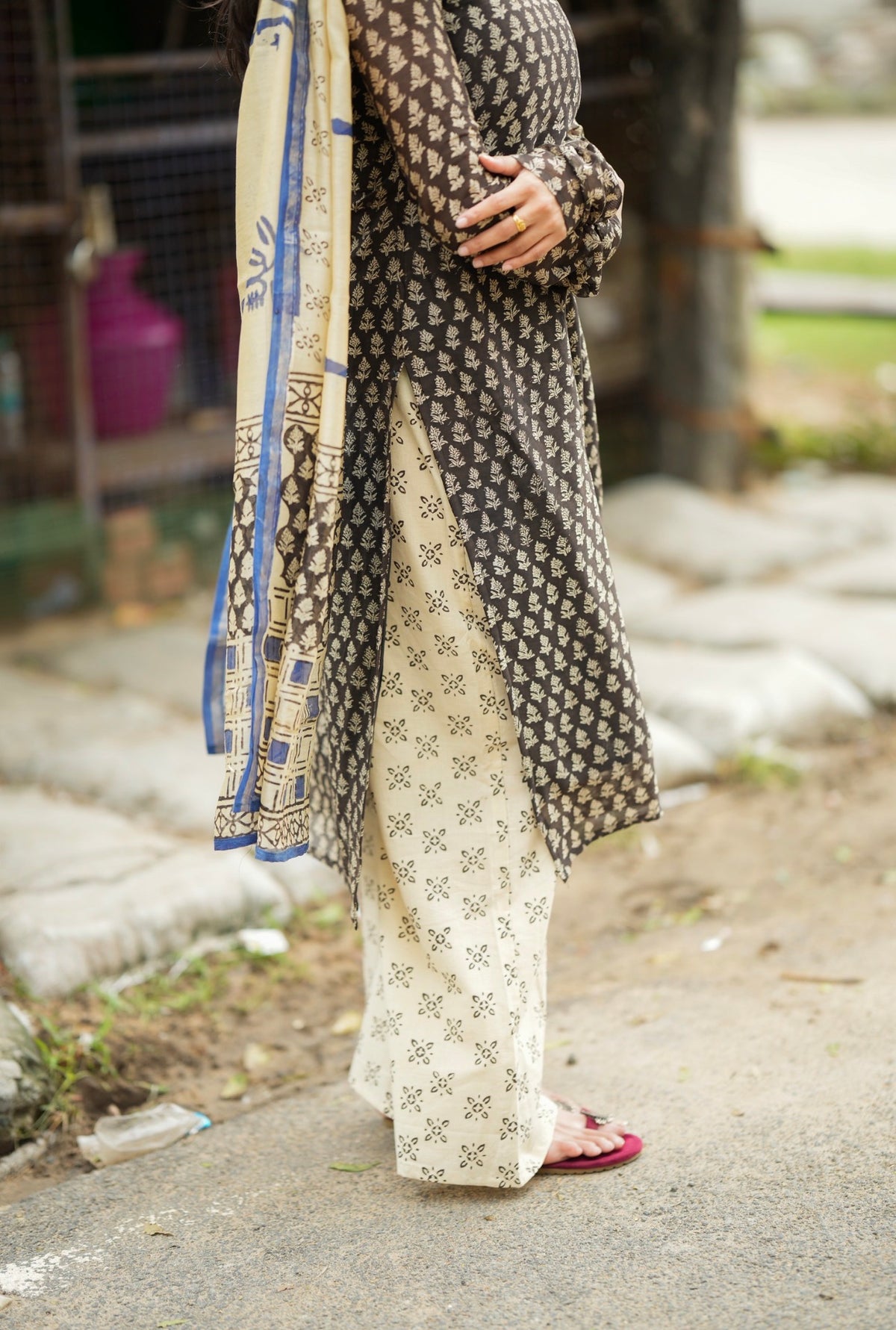 Prarthana-Black Chanderi suit