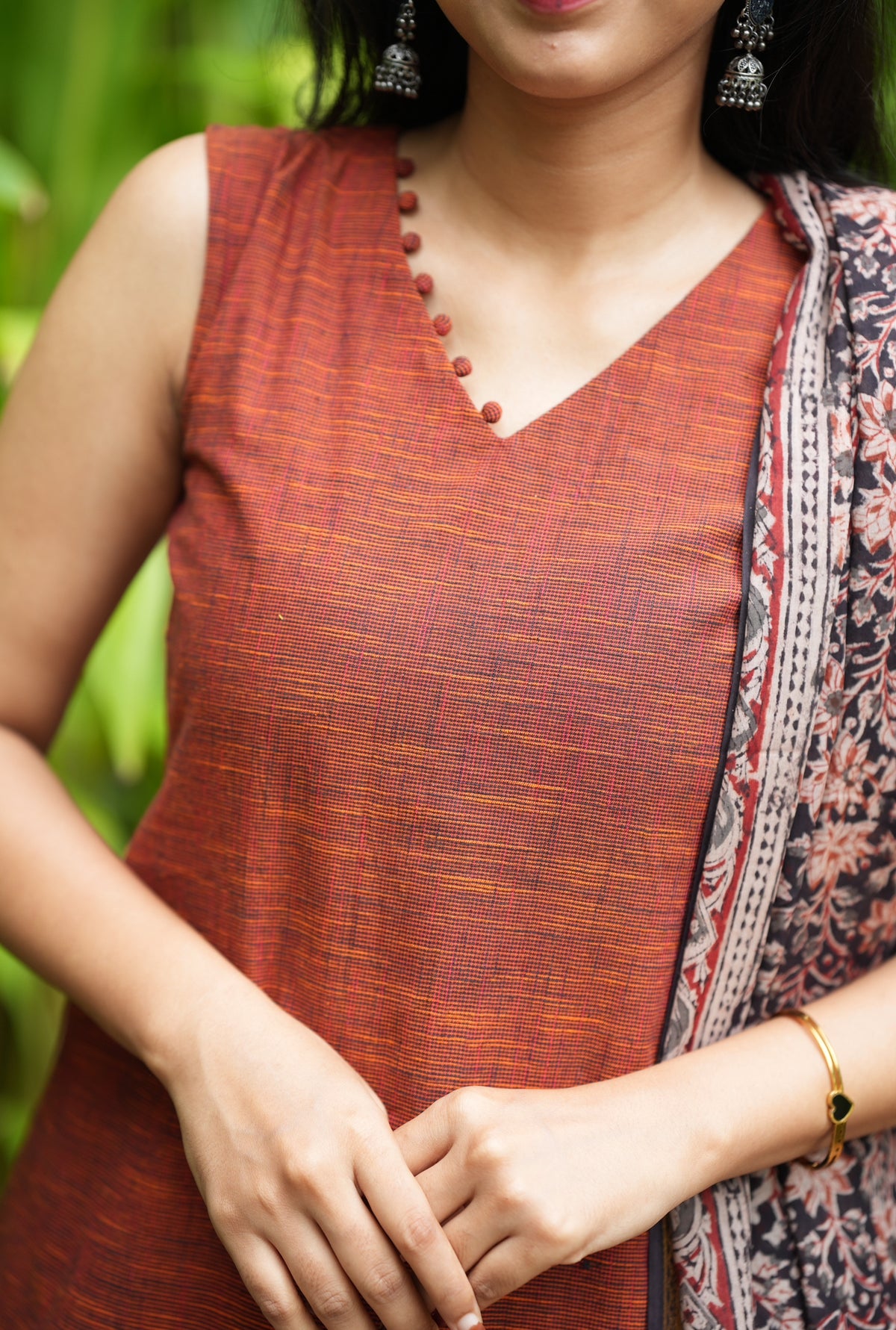 Revathy-IV  (Brown+Kalamkari)