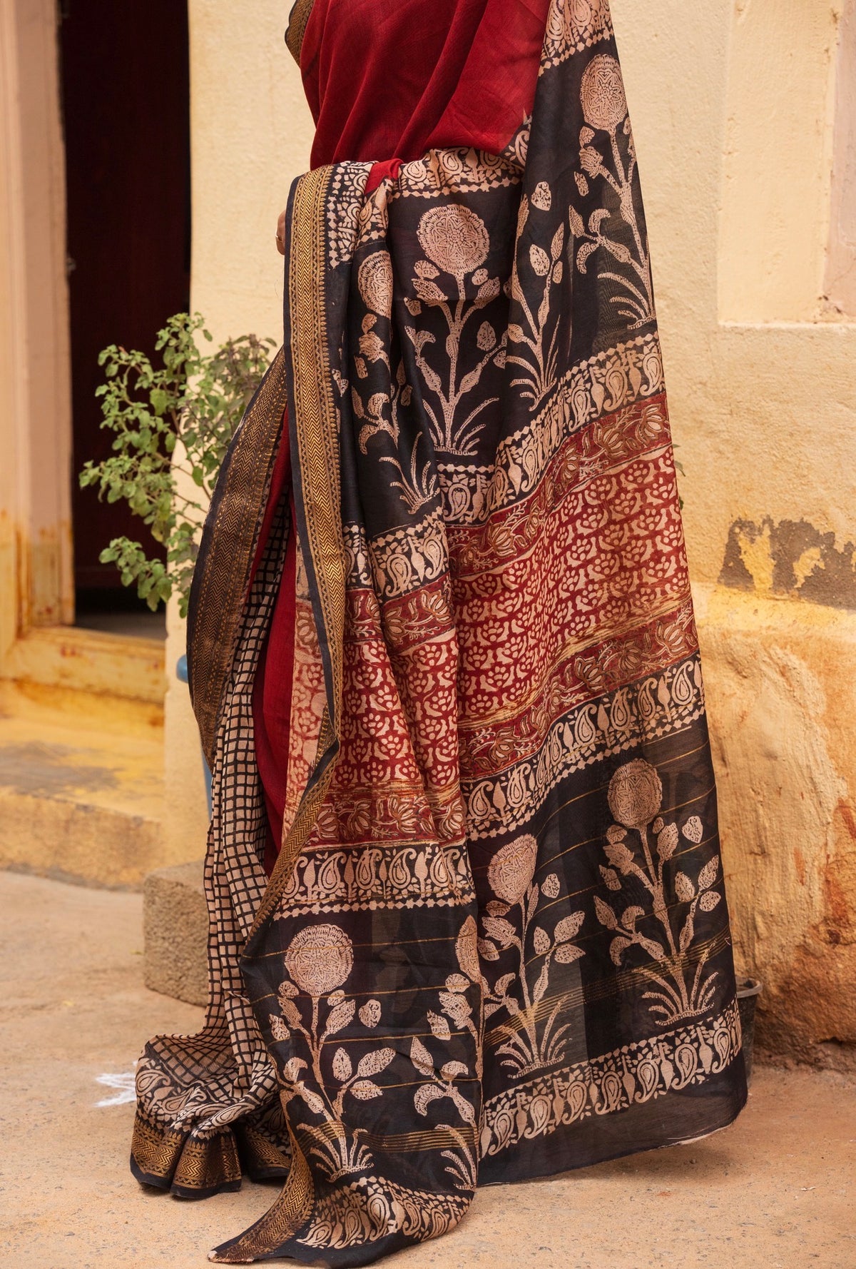 Tripti -Maheshwari silk Bagru saree(Maroon)