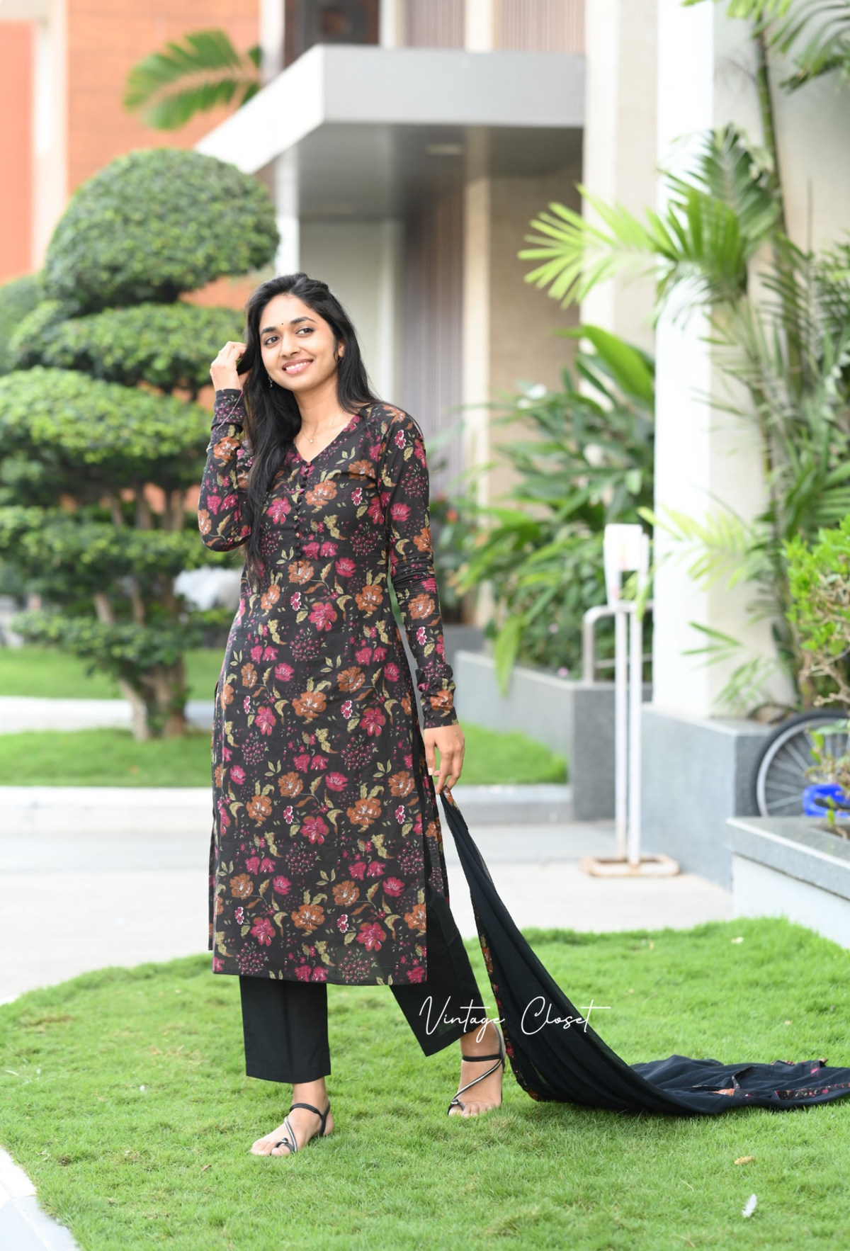 ANAGHA-Floral