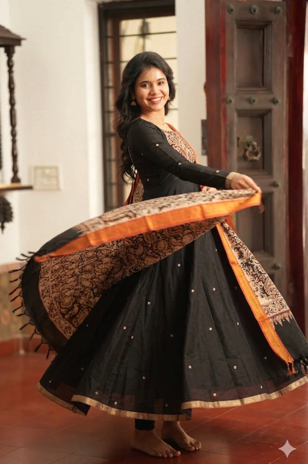 Tharika – Black Narayanpet Kalamkari Fusion Anarkali Suit