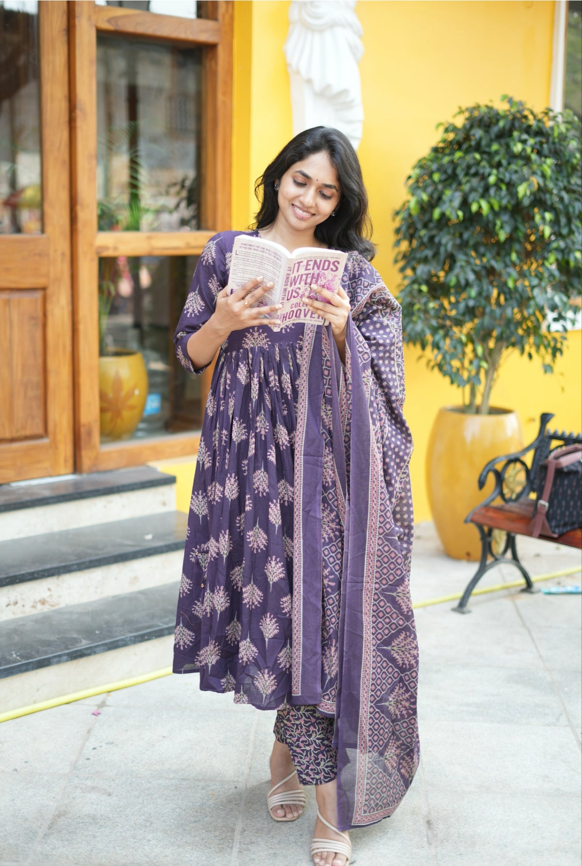 Kanmani – Violet Floral Mul Cotton Straight Kurta Set