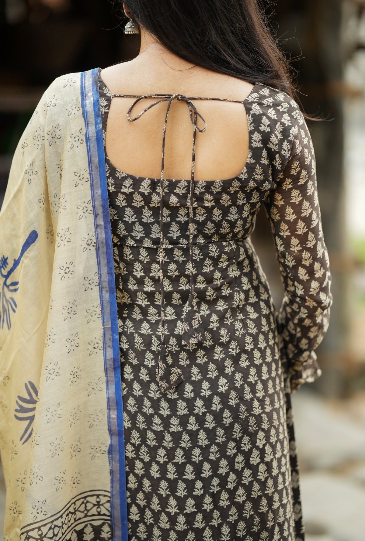 Prarthana-Black Chanderi suit