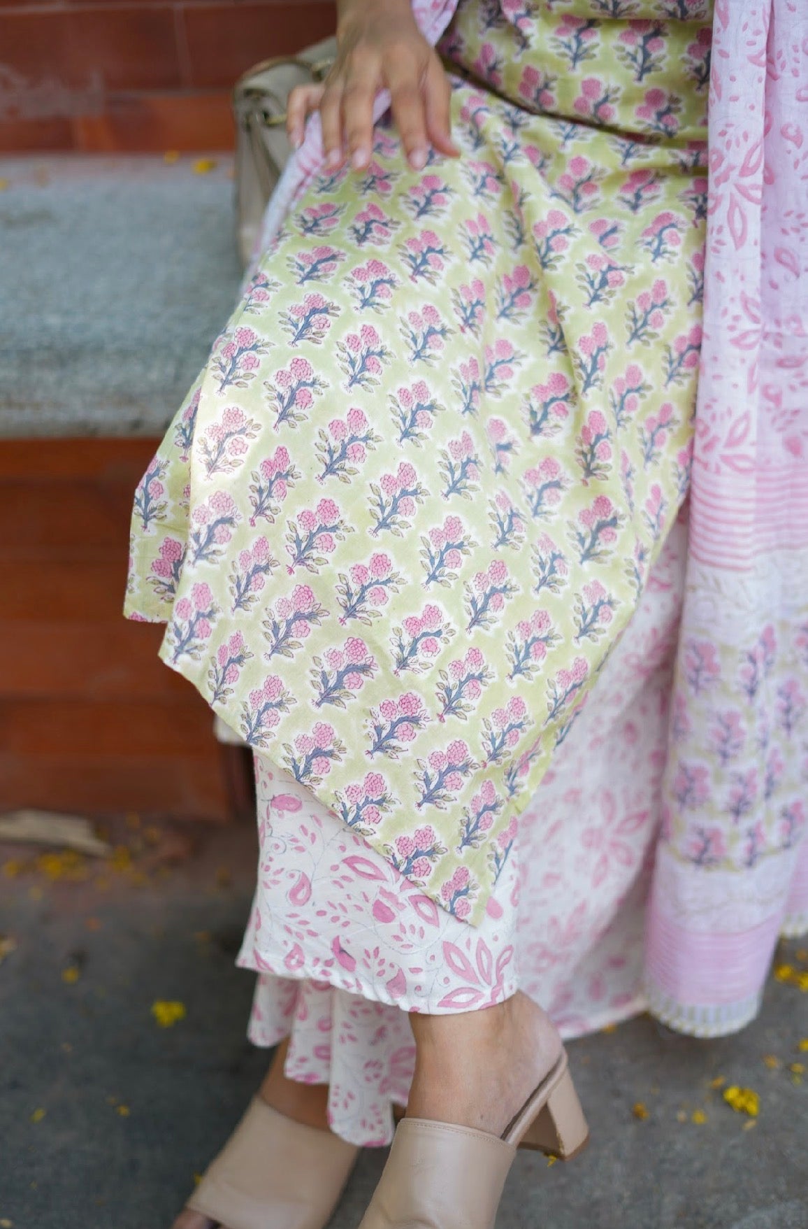 Akshaya-Lemon green (VC767)