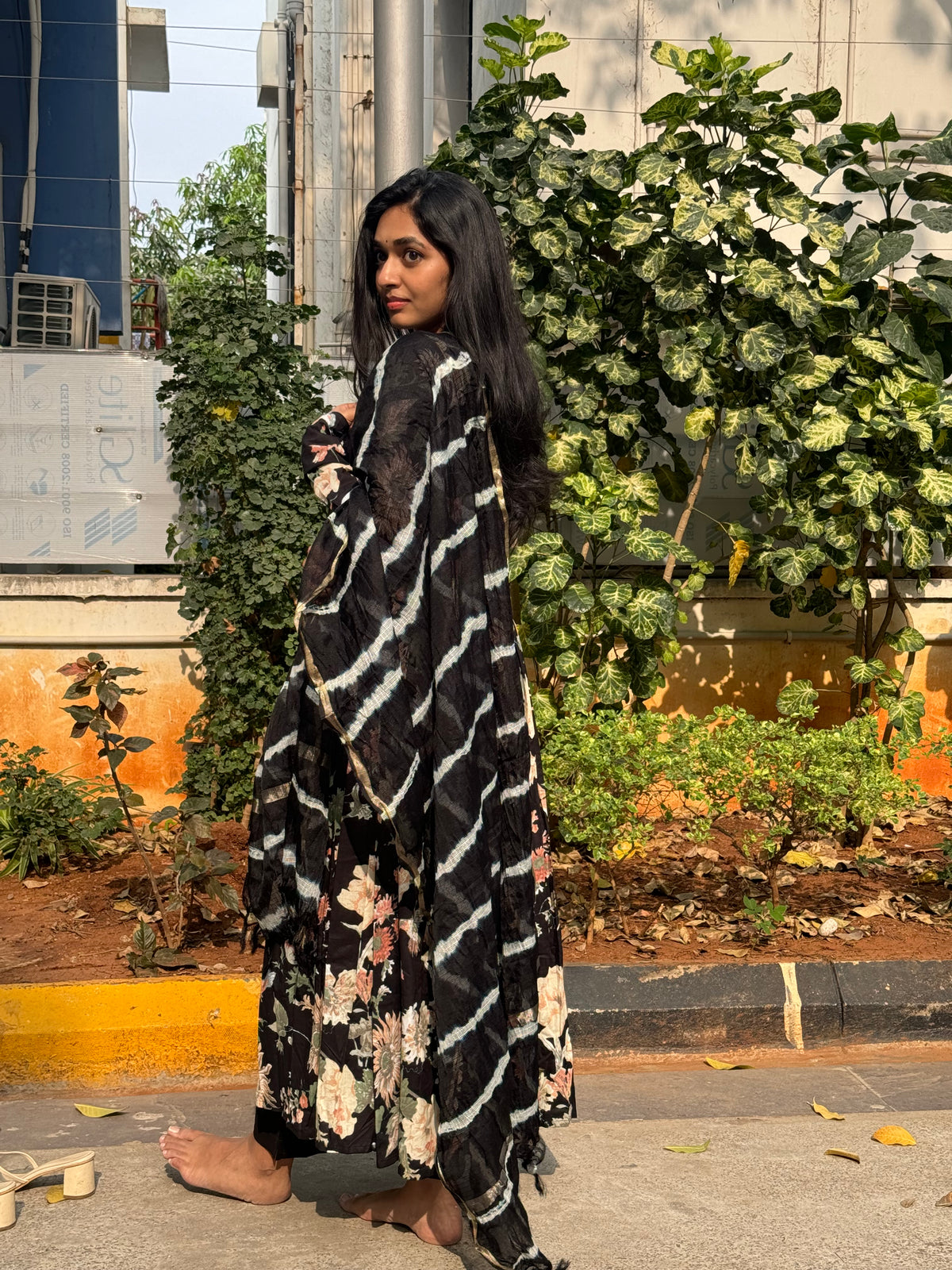 Kayalvizhi – Black Floral Alia-Cut Suit with Kota Dupatta