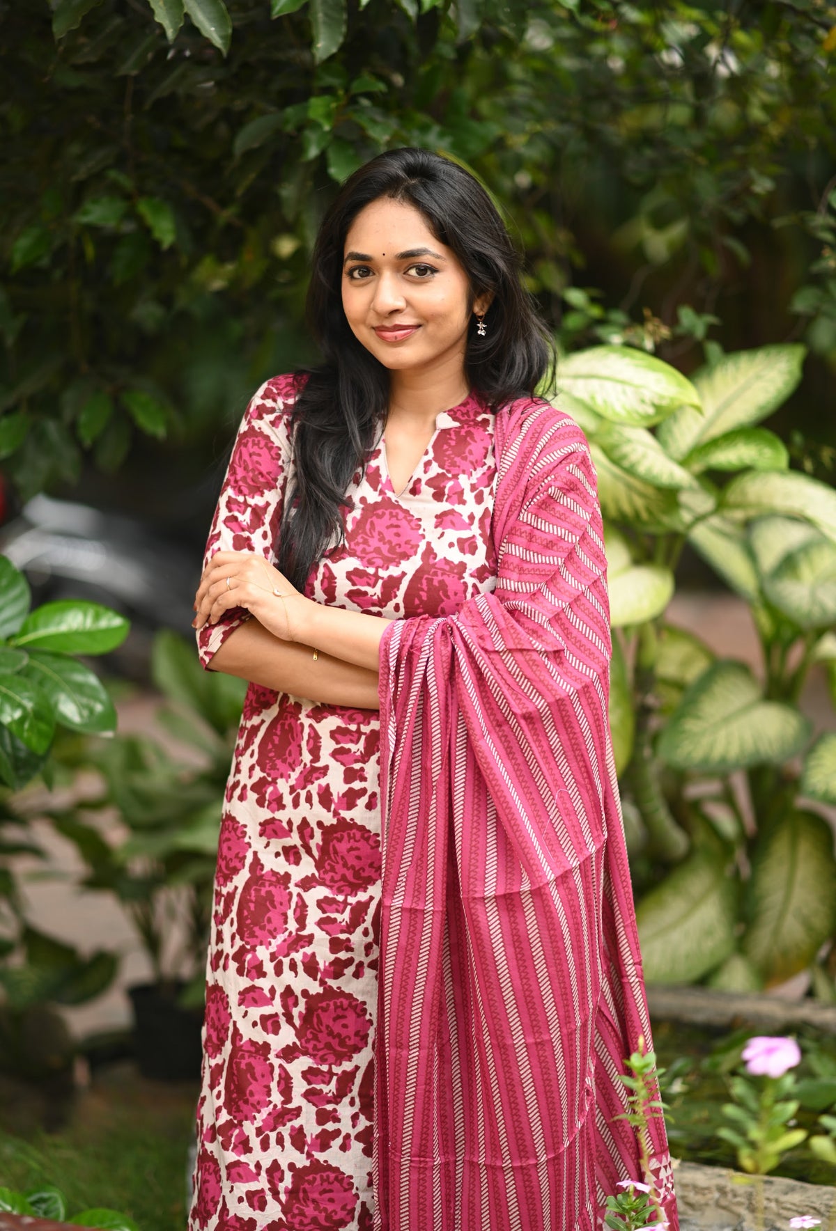 Kanaga – Rani Pink Organic Cotton Straight Suit Set