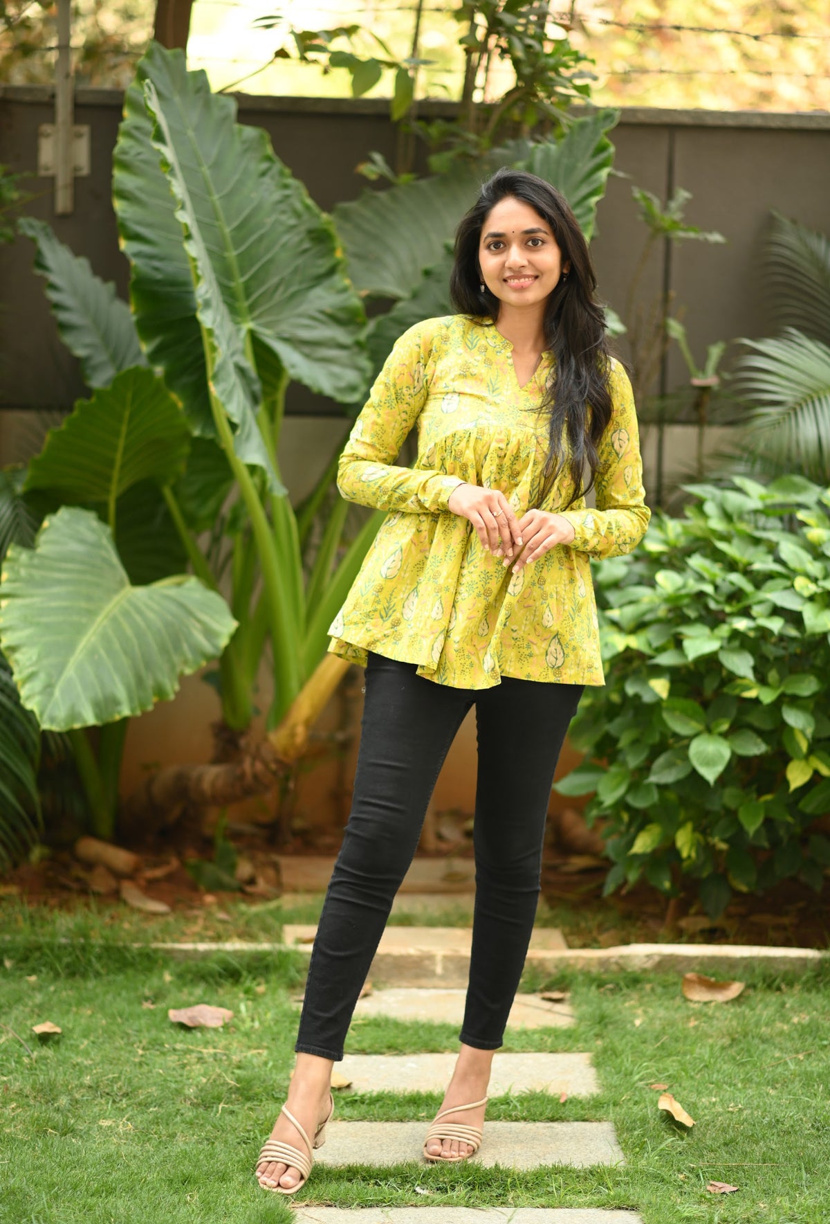 Shruthi-V