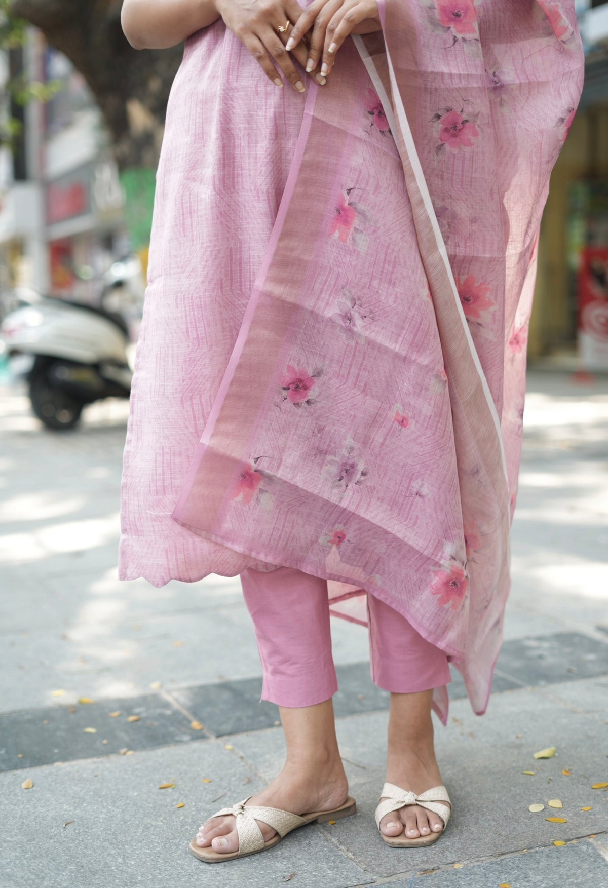 SHREYA-Tissue pink