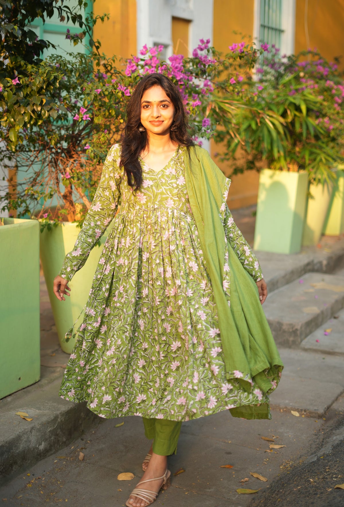 Yasmin – Handblock Print Mul Cotton Alia-Cut Suit Set