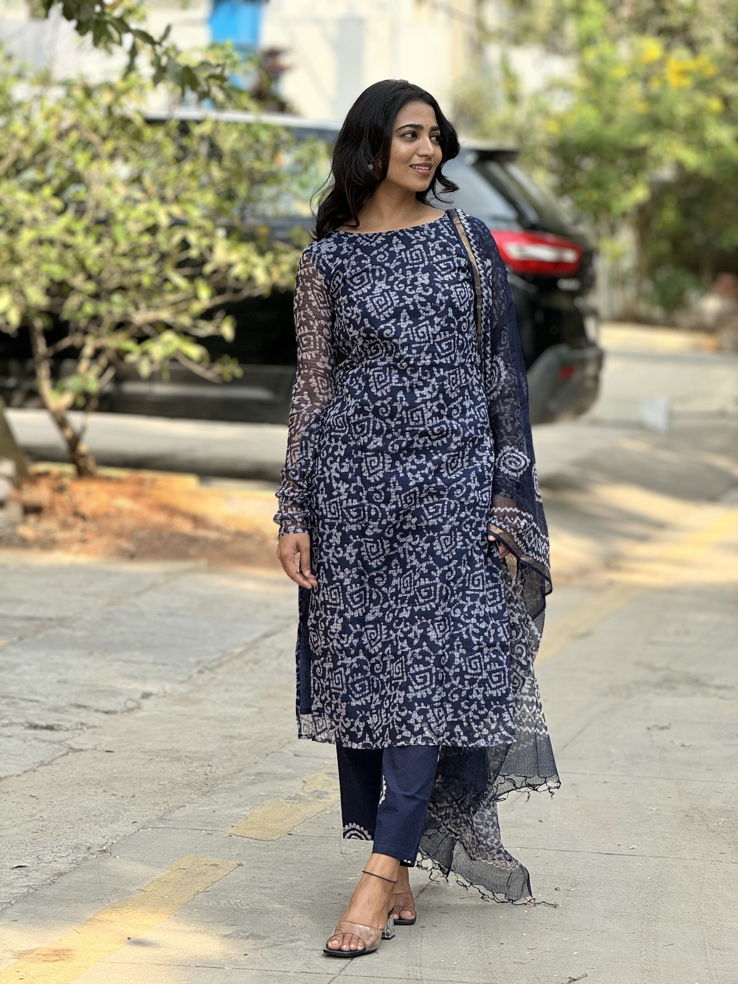 HEMANIKA BLUE