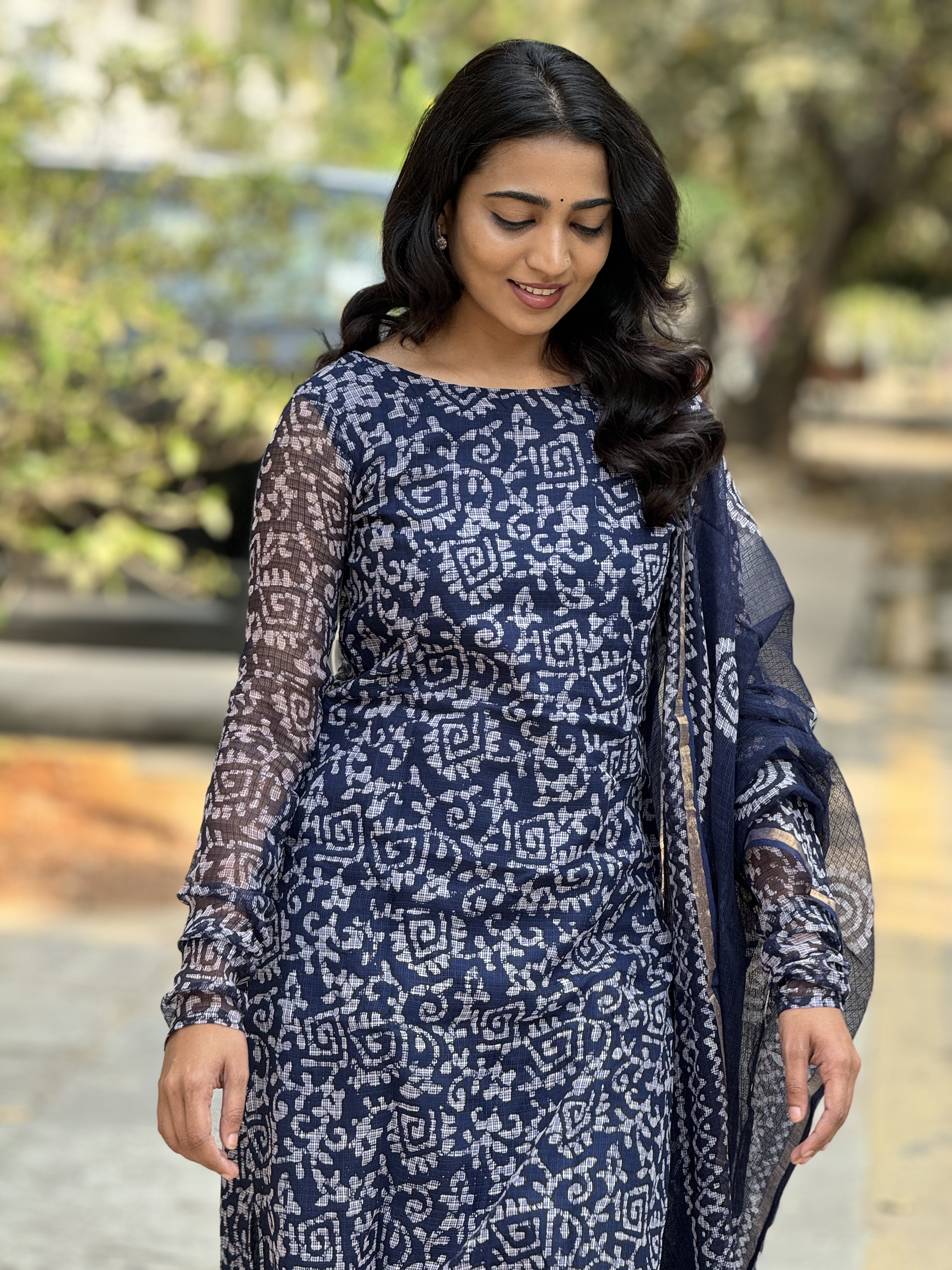 HEMANIKA BLUE