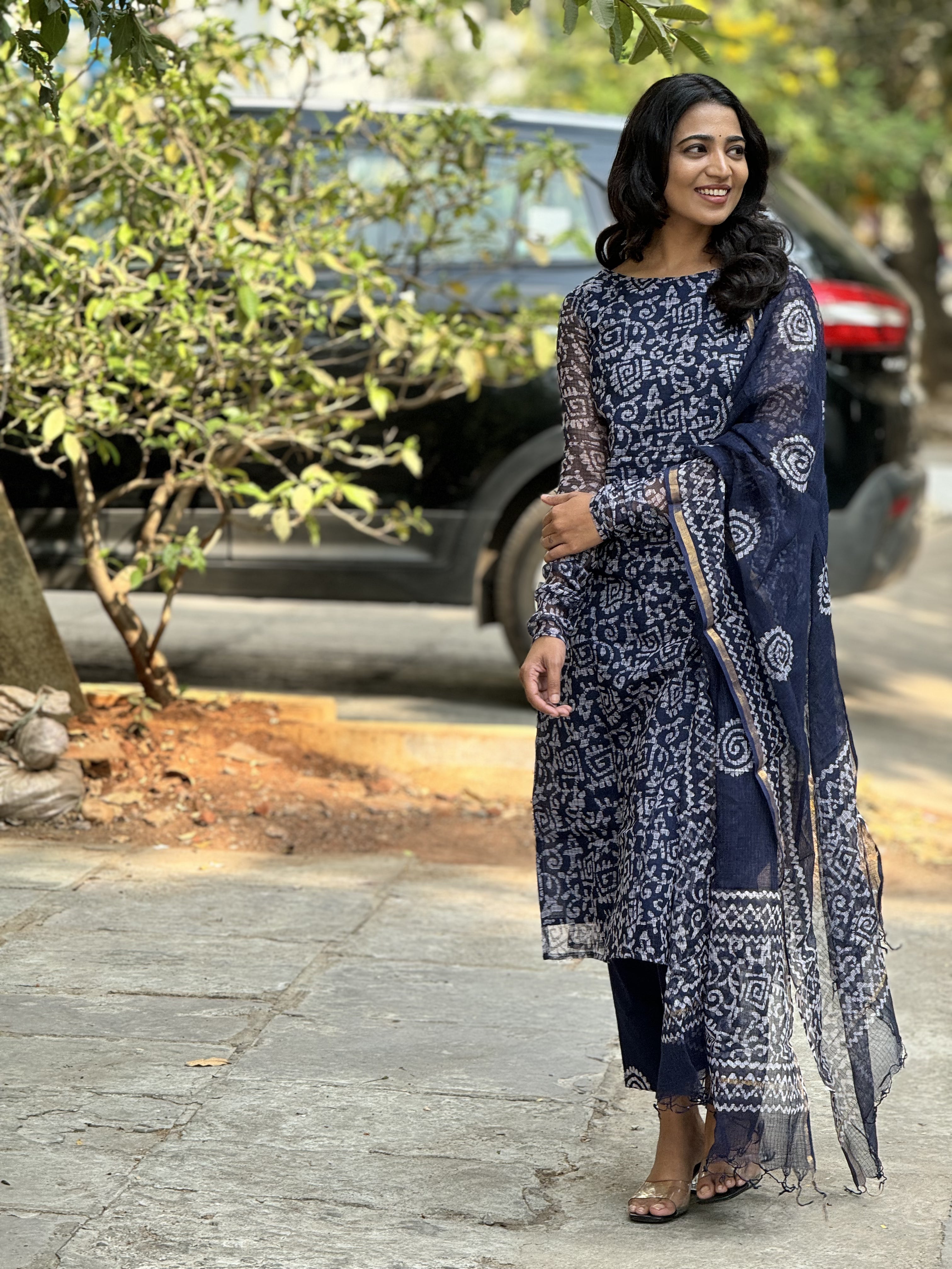 HEMANIKA BLUE