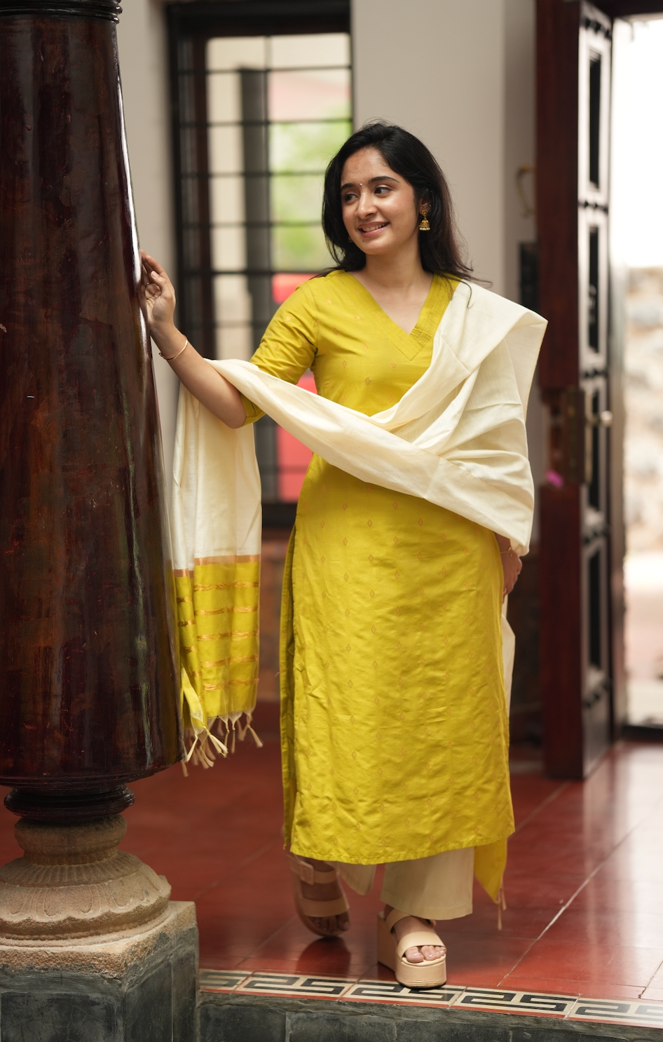 VAISHALI-OLIVE