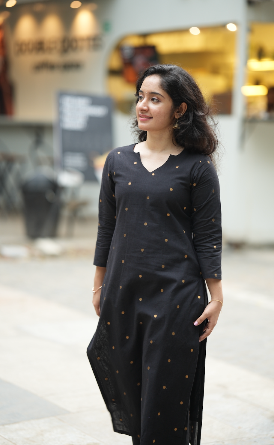 Yashodha-Black Kurti
