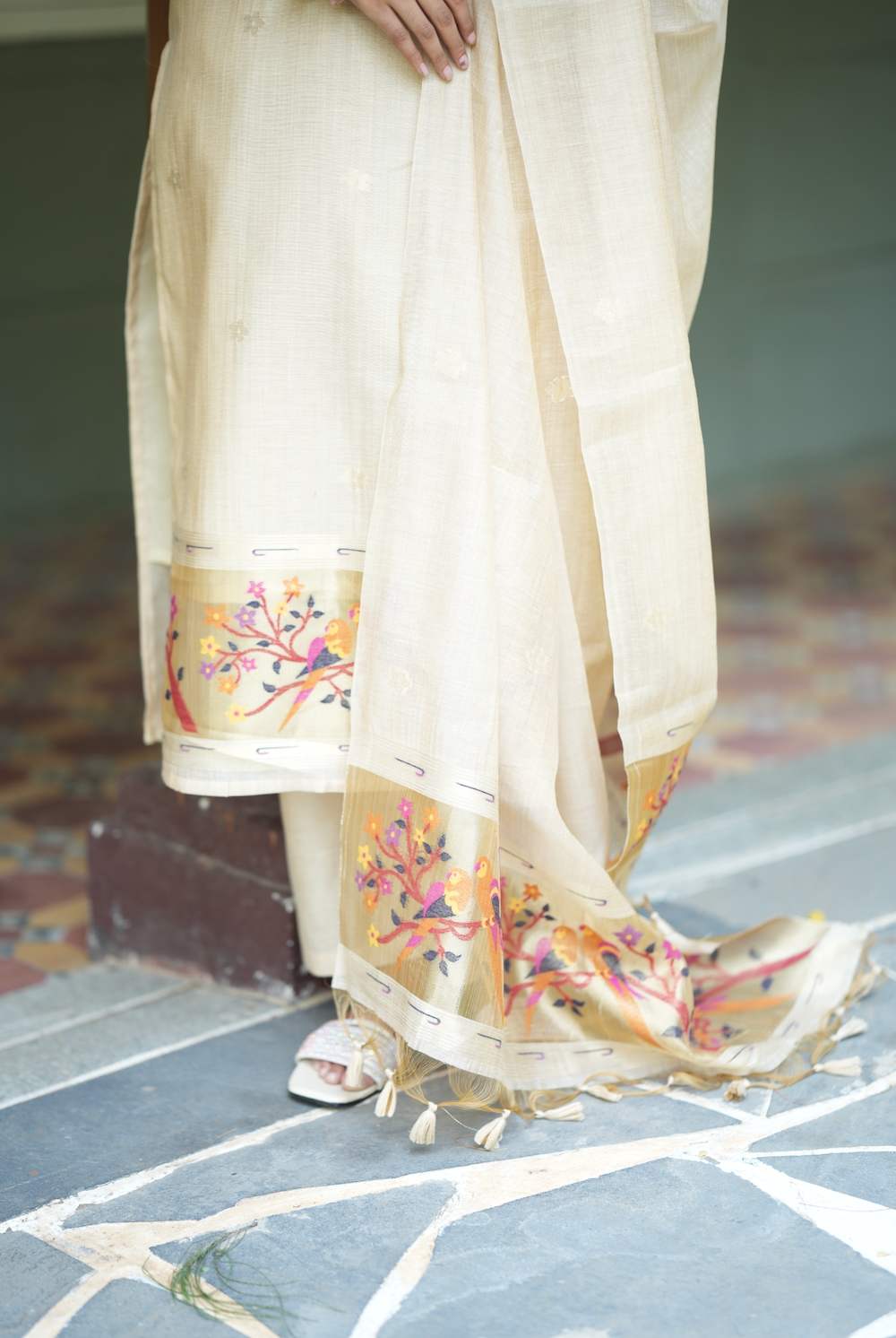 Tissue ivory handloom suit-VC001