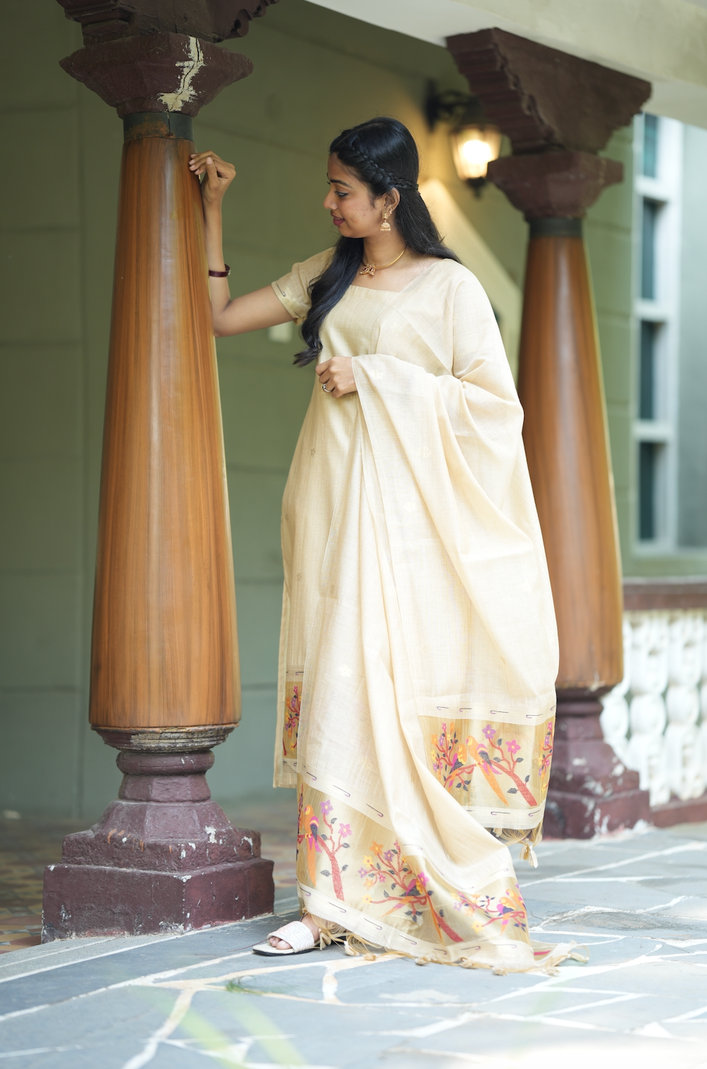 Tissue ivory handloom suit-VC001