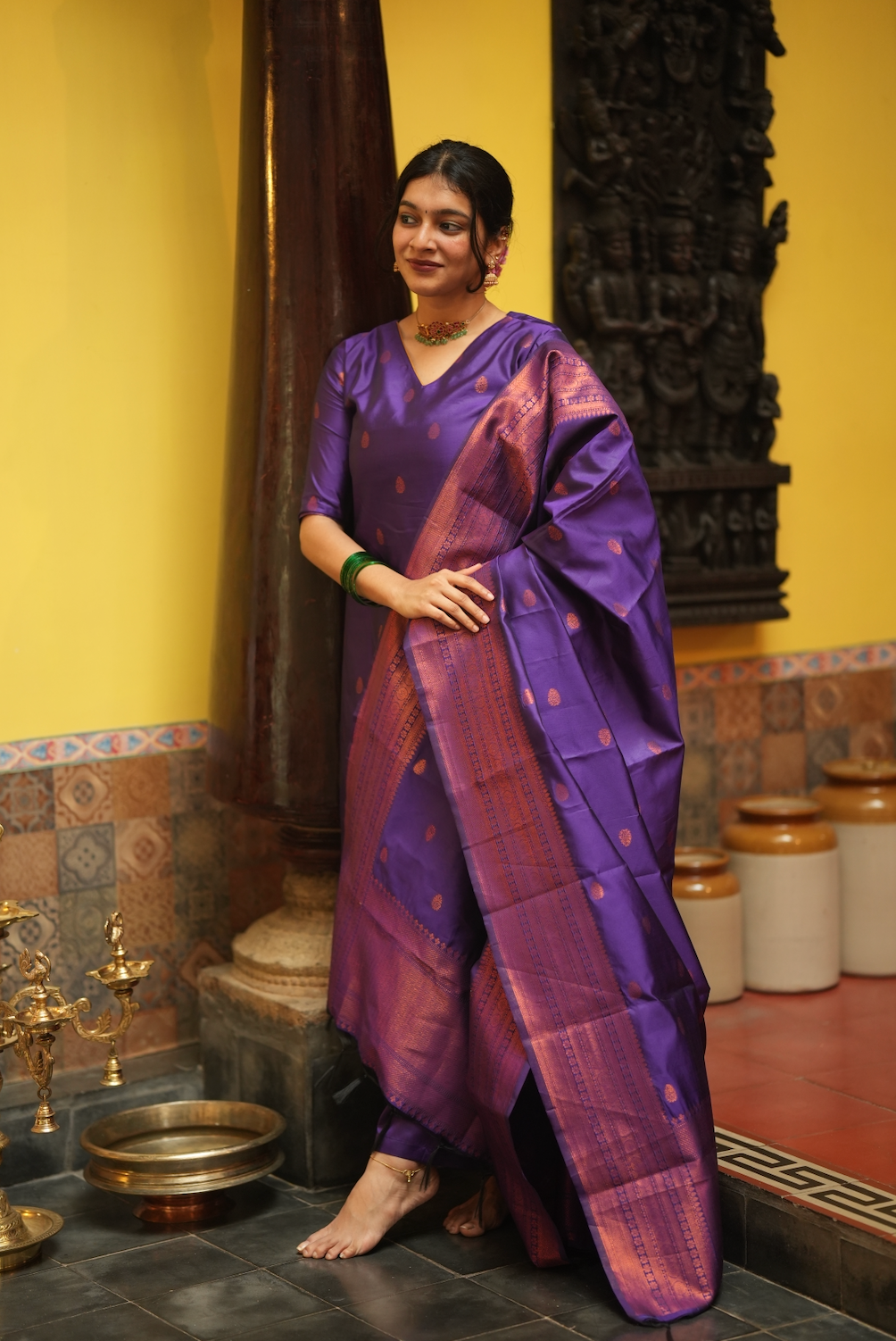 VEENA-Silk monotone set