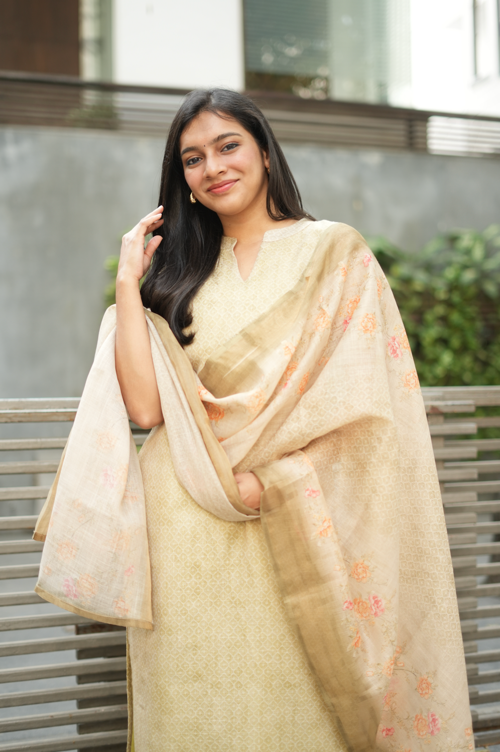 SHREYA-Tissue pistah