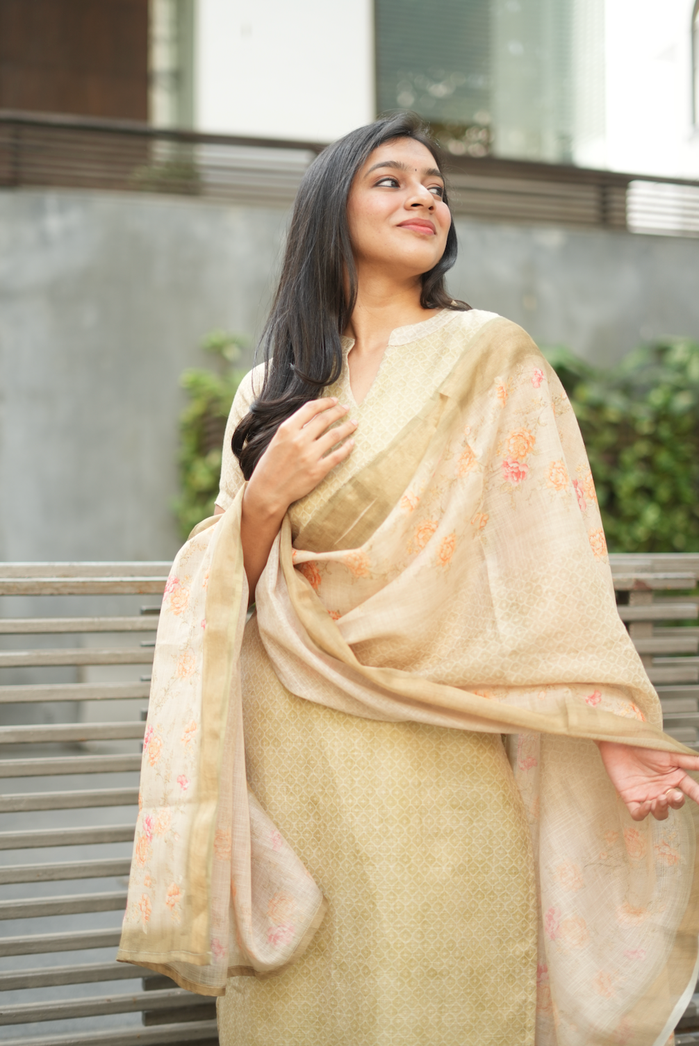 SHREYA-Tissue pistah