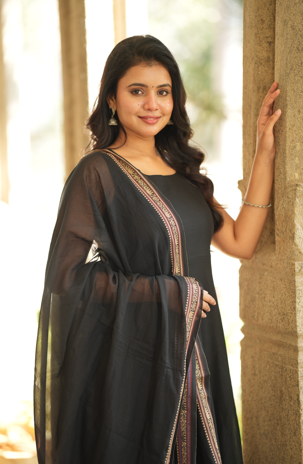 Bindhu – Black Narayanpet Handloom Anarkali Suit