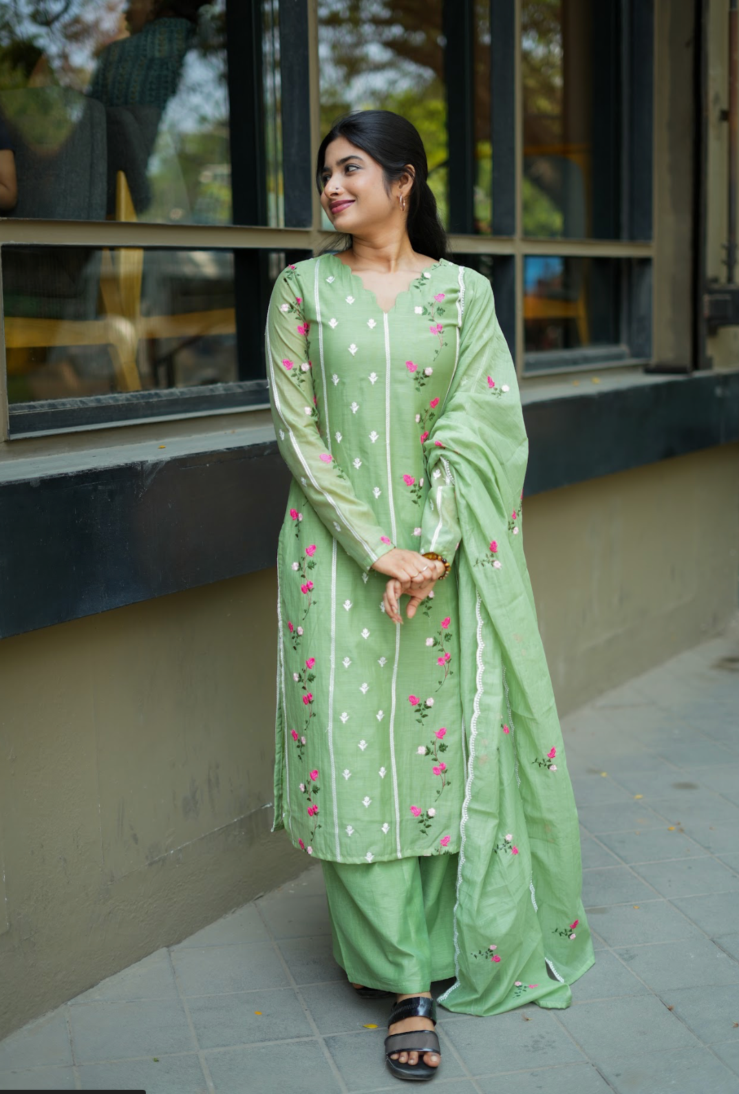 ANVI - Floral embroidered suit-(VC763)