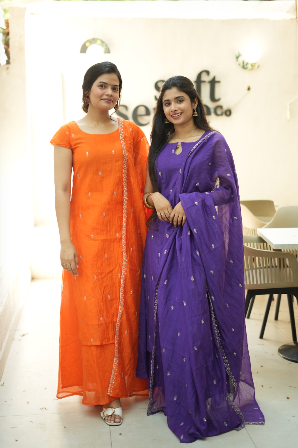 Pranitha – Violet Mal Chanderi Silk Embroidered Suit (VC985)