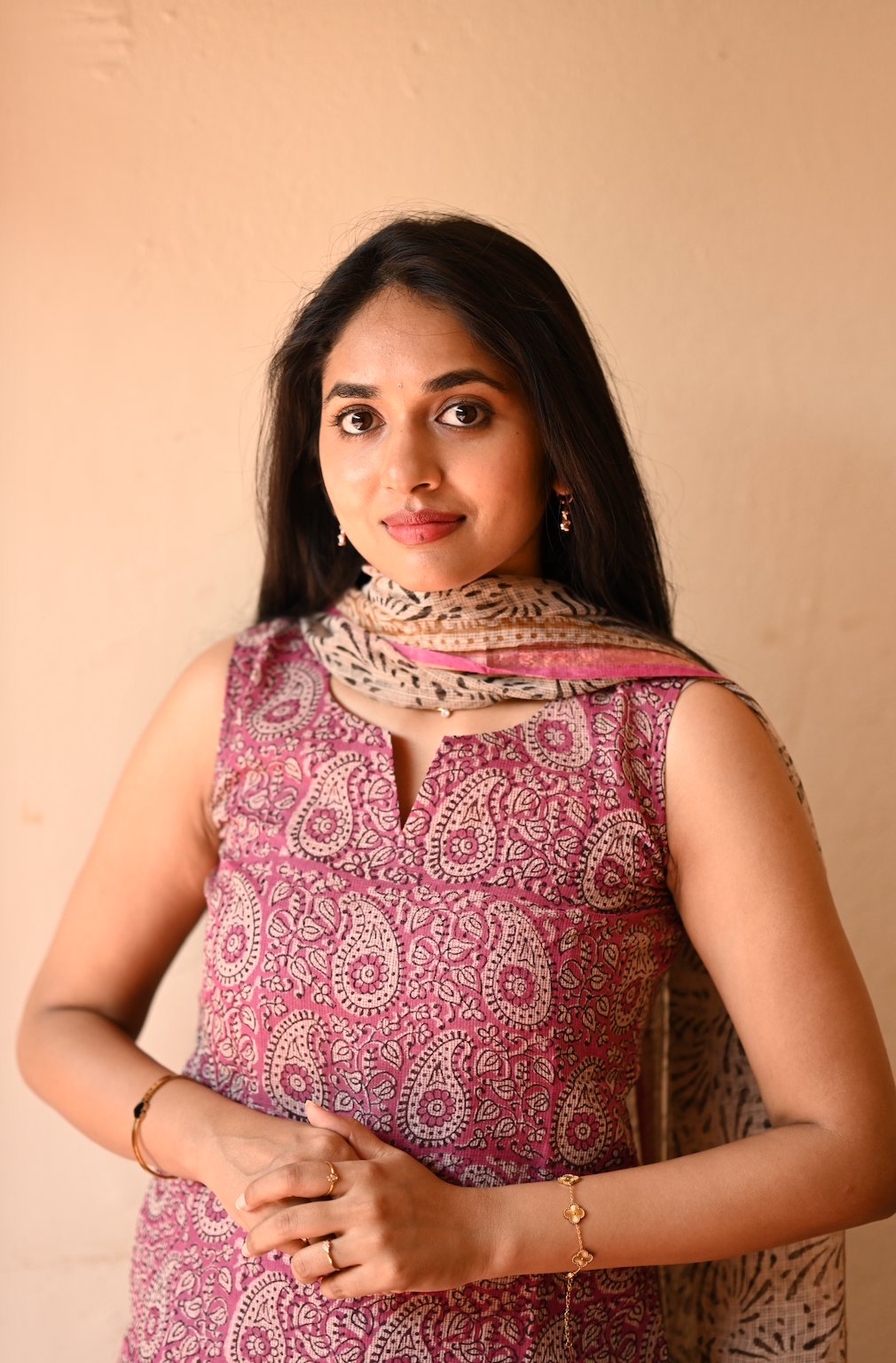 PRANATI -Pink paisley (sleeveless kota cotton suit)
