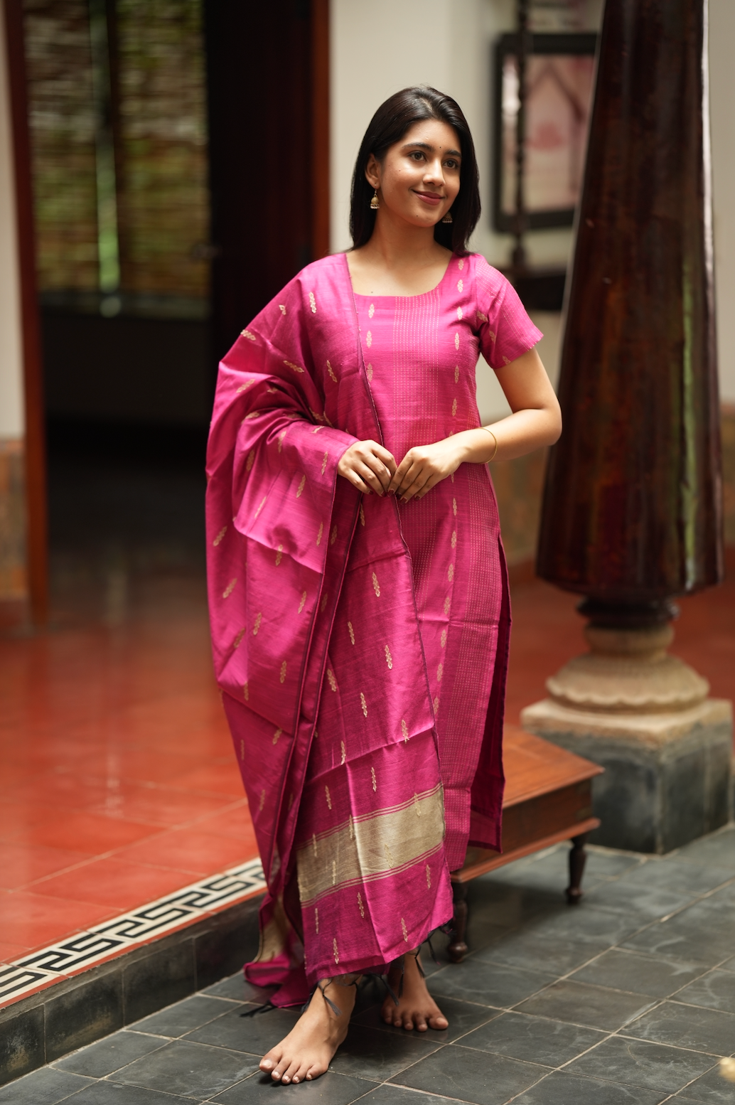 KEERTHANA PINK - VV1015