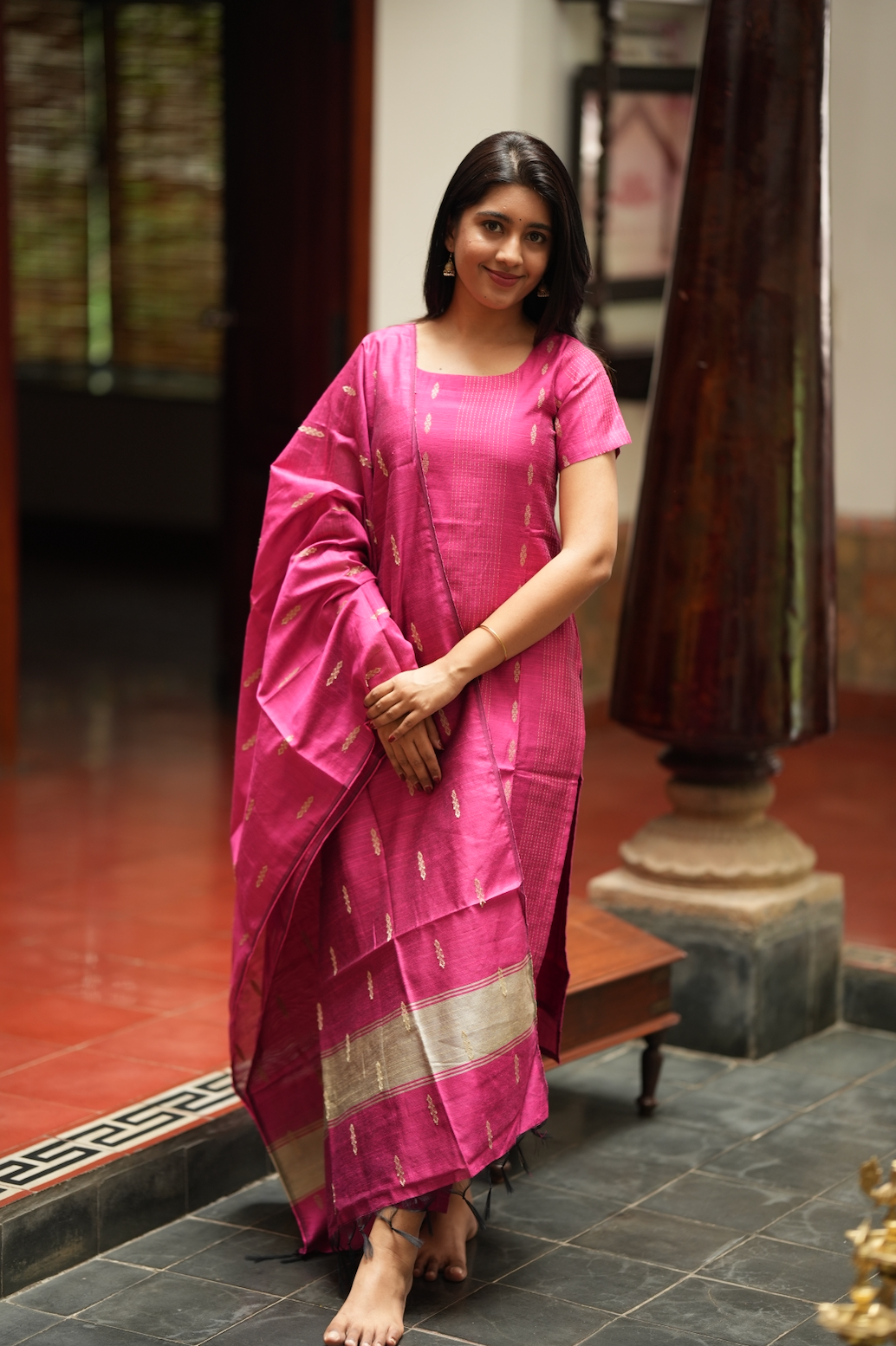 KEERTHANA PINK - VV1015
