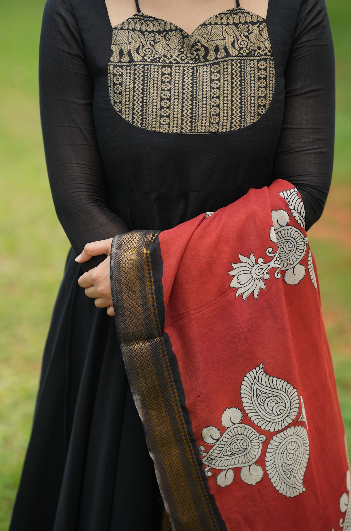 Thenmozhi – Black Narayanpet Kalamkari Fusion Anarkali Suit