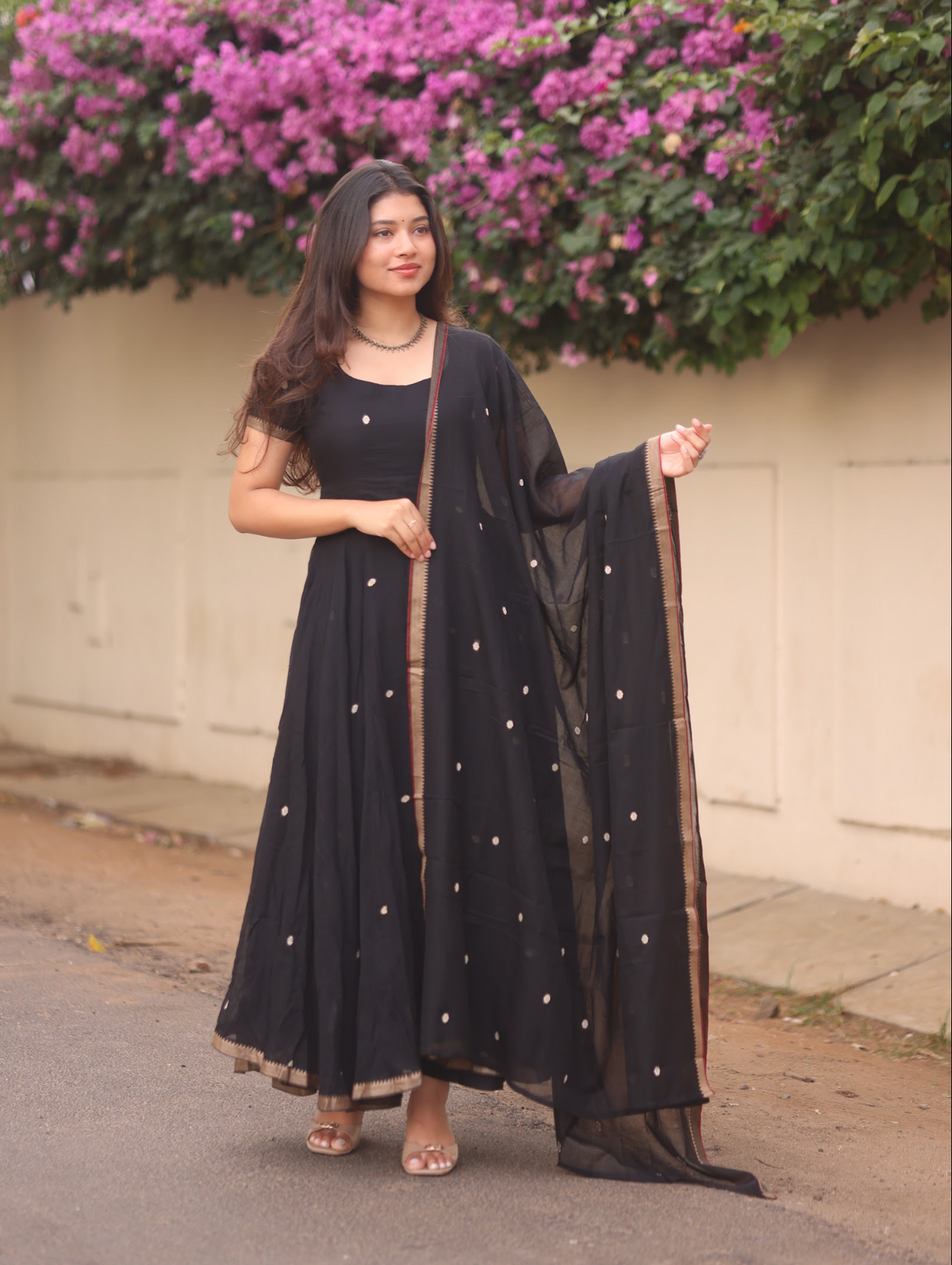 Vedha – Black Narayanpet Handloom Anarkali Suit