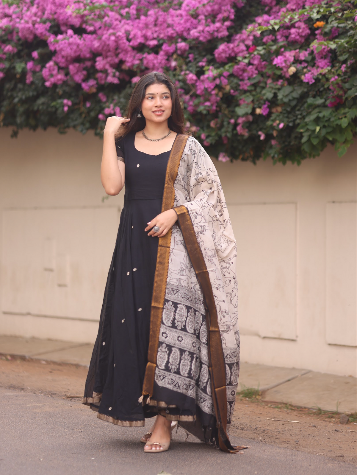 Vedha – Black Narayanpet Kalamkari Anarkali Suit