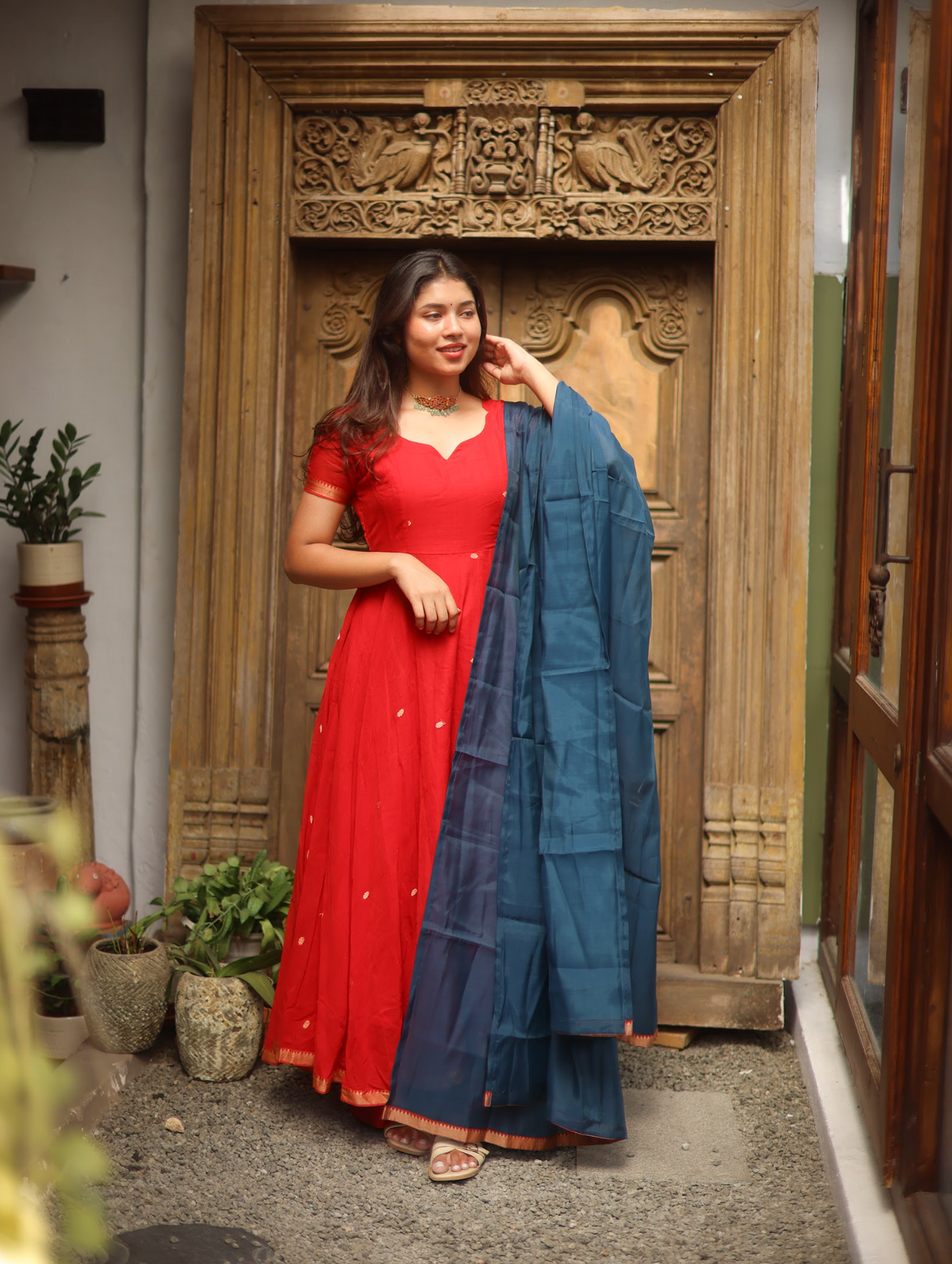 Vedha – Crimson Narayanpet Handloom Anarkali Suit