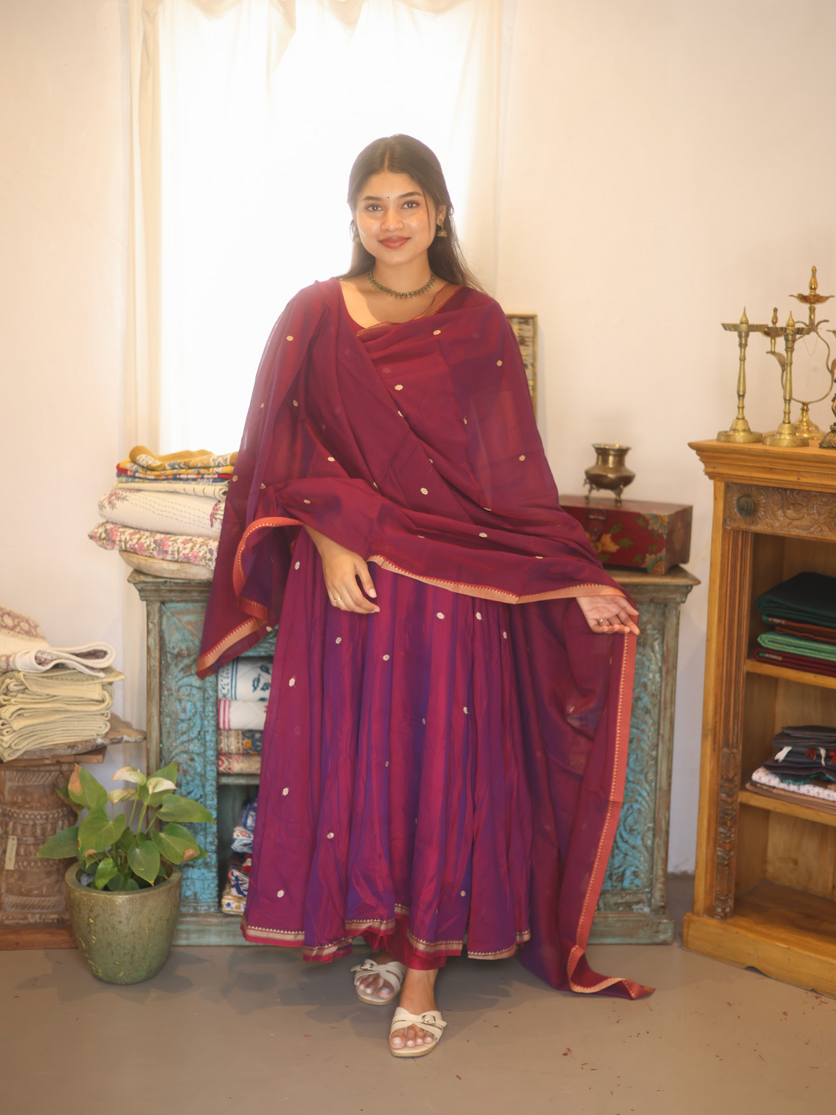 Vedha – Wine Narayanpet Handloom Anarkali Suit