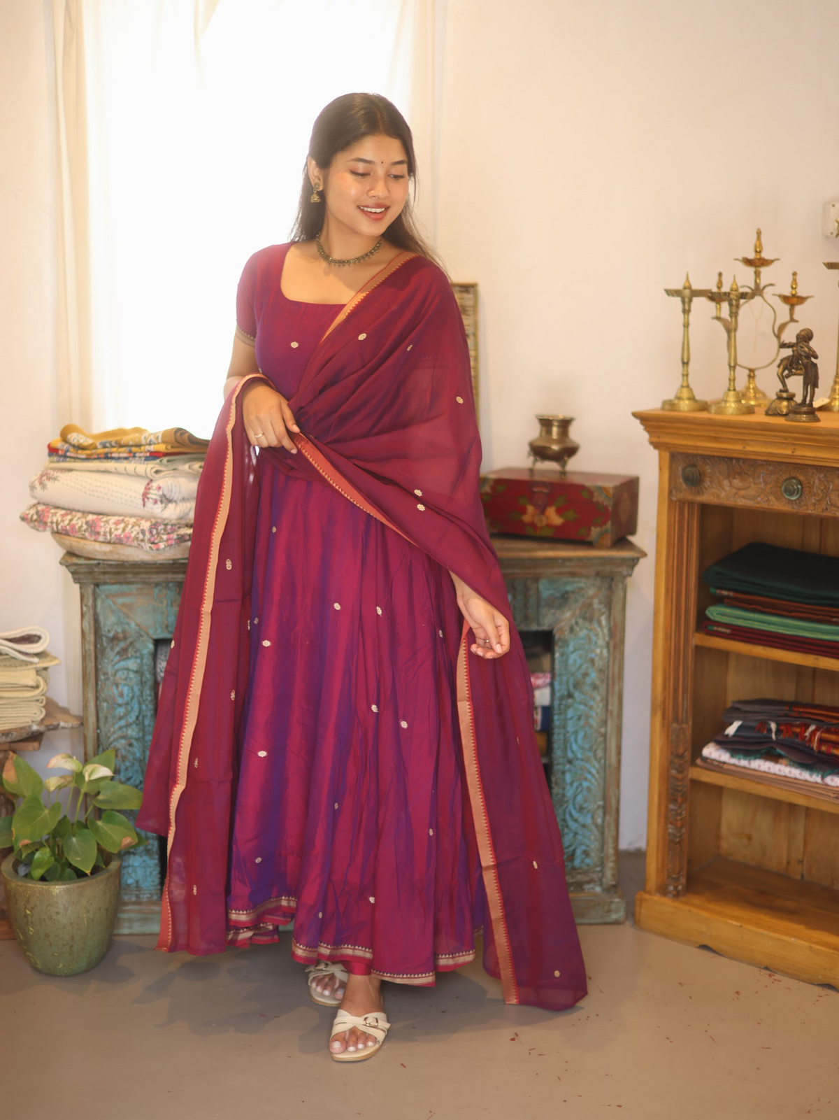 Vedha – Wine Narayanpet Handloom Anarkali Suit